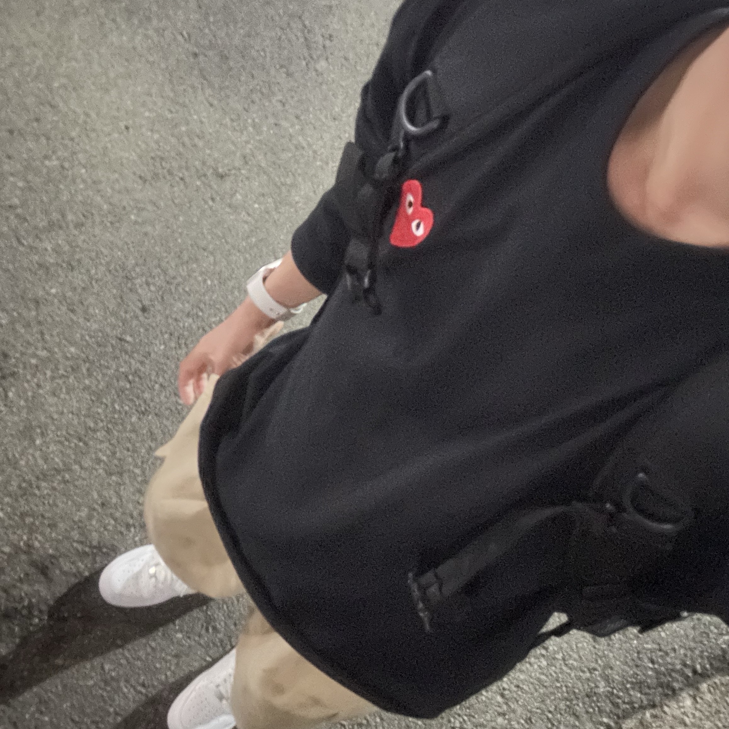 Play Comme des Garcons LS T-Shirt Black 착용 스타일