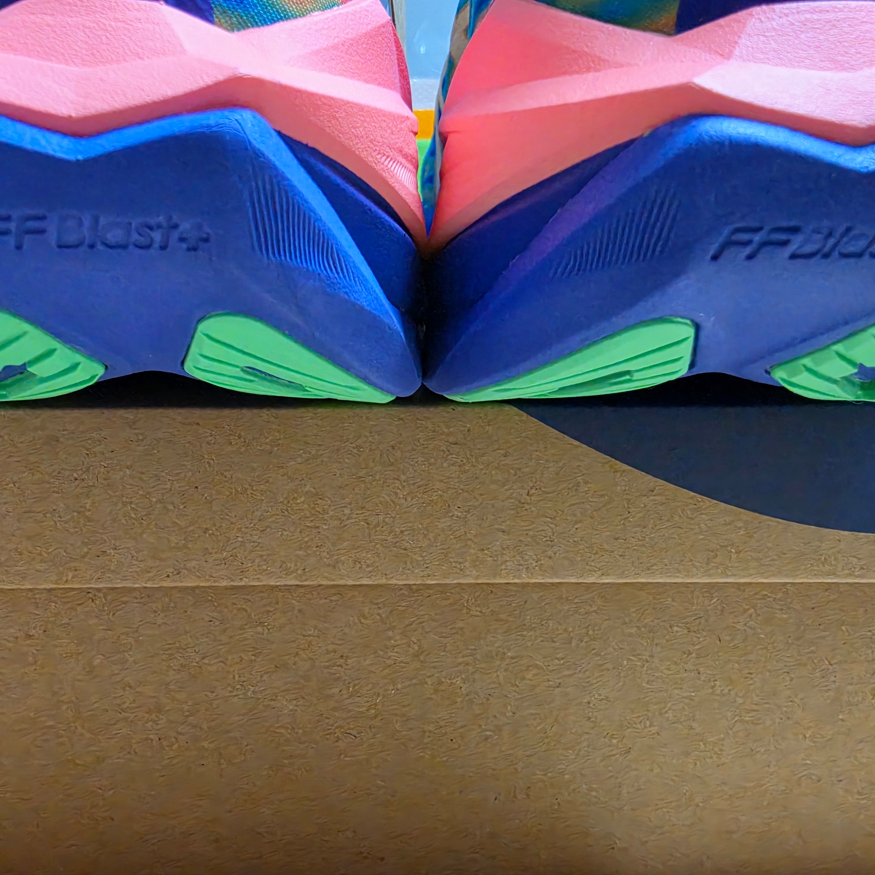 Asics Superblast 3 Cobalt Burst Light Orange 착용 스타일 - 7