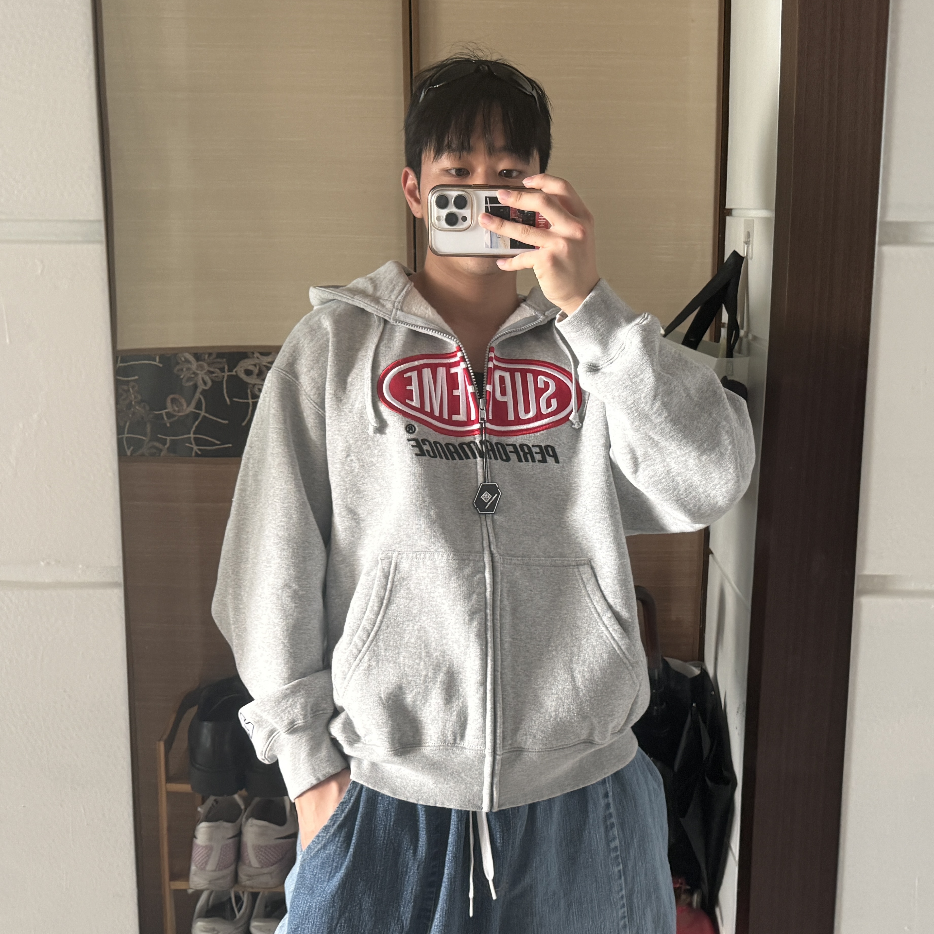 Supreme Performance Zip Up Hooded Sweatshirt Heather Grey - 26SS 착용 스타일 - 3
