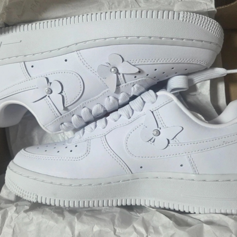 (W) Nike Air Force 1 Low White Black 착용 스타일