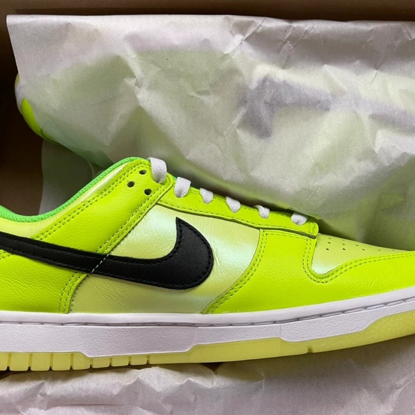 Nike Dunk Low Volt 착용 스타일