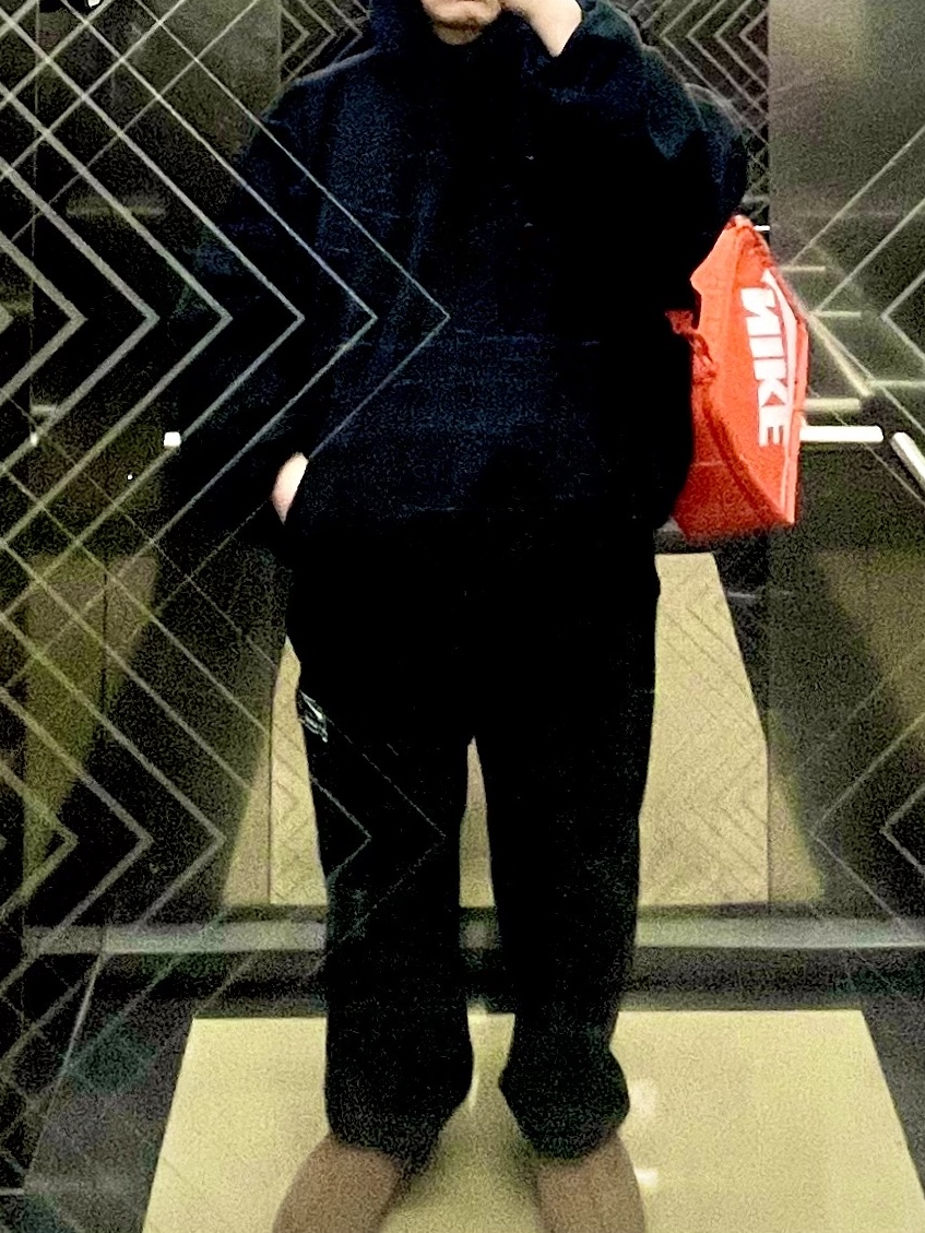 Yeezy Gap Engineered By Balenciaga Dove Hoodie Washed Black, Nike x Stussy Washed Fleece Pants Black (FN5235-010) 착용 스타일