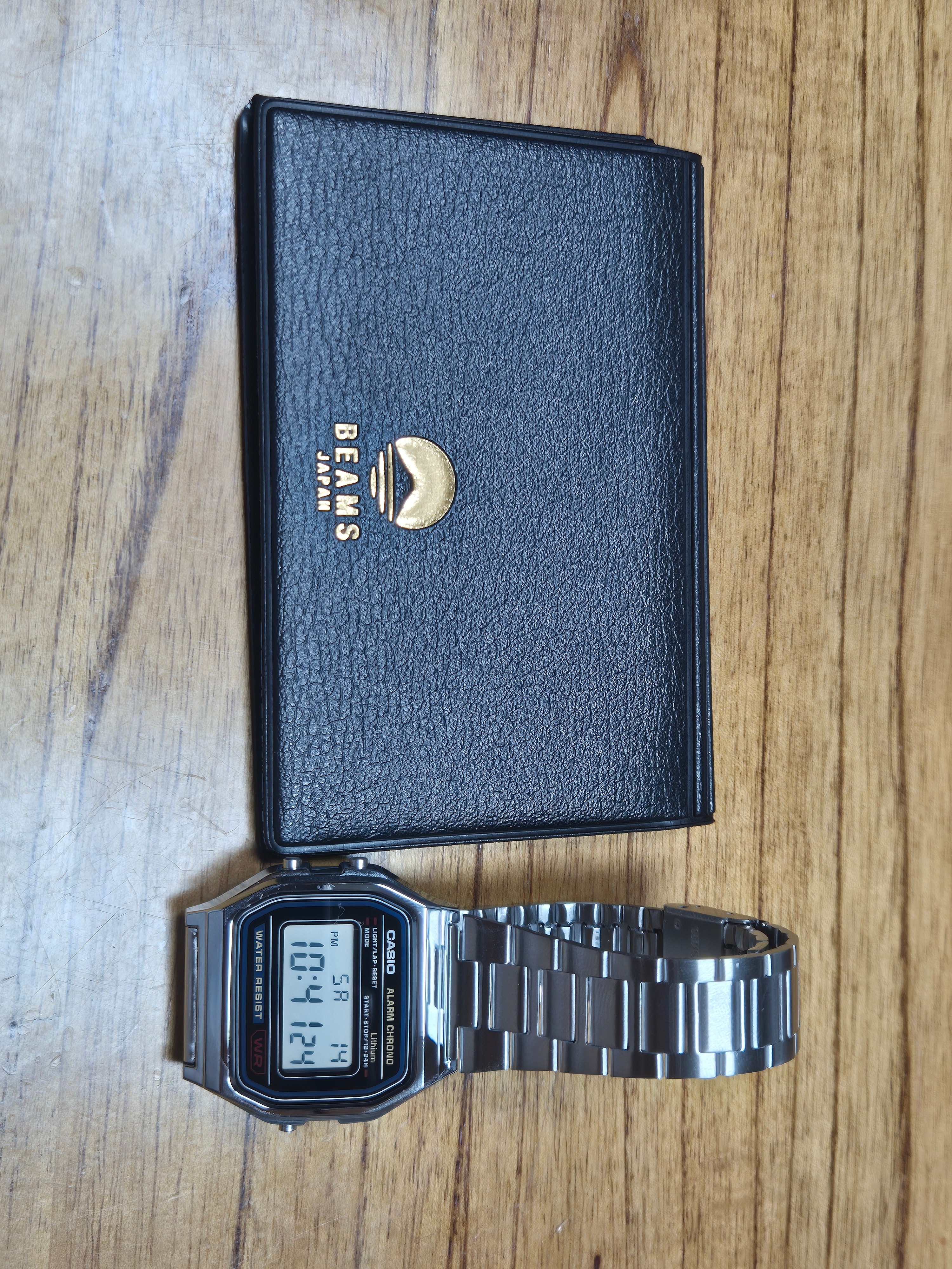 Beams x Hightide Special Order Pass & Card Case Black, Casio A-158WA-1 착용 스타일