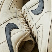 Nike Air Force 1 '07 LV8 Light Khaki Black 착용 스타일