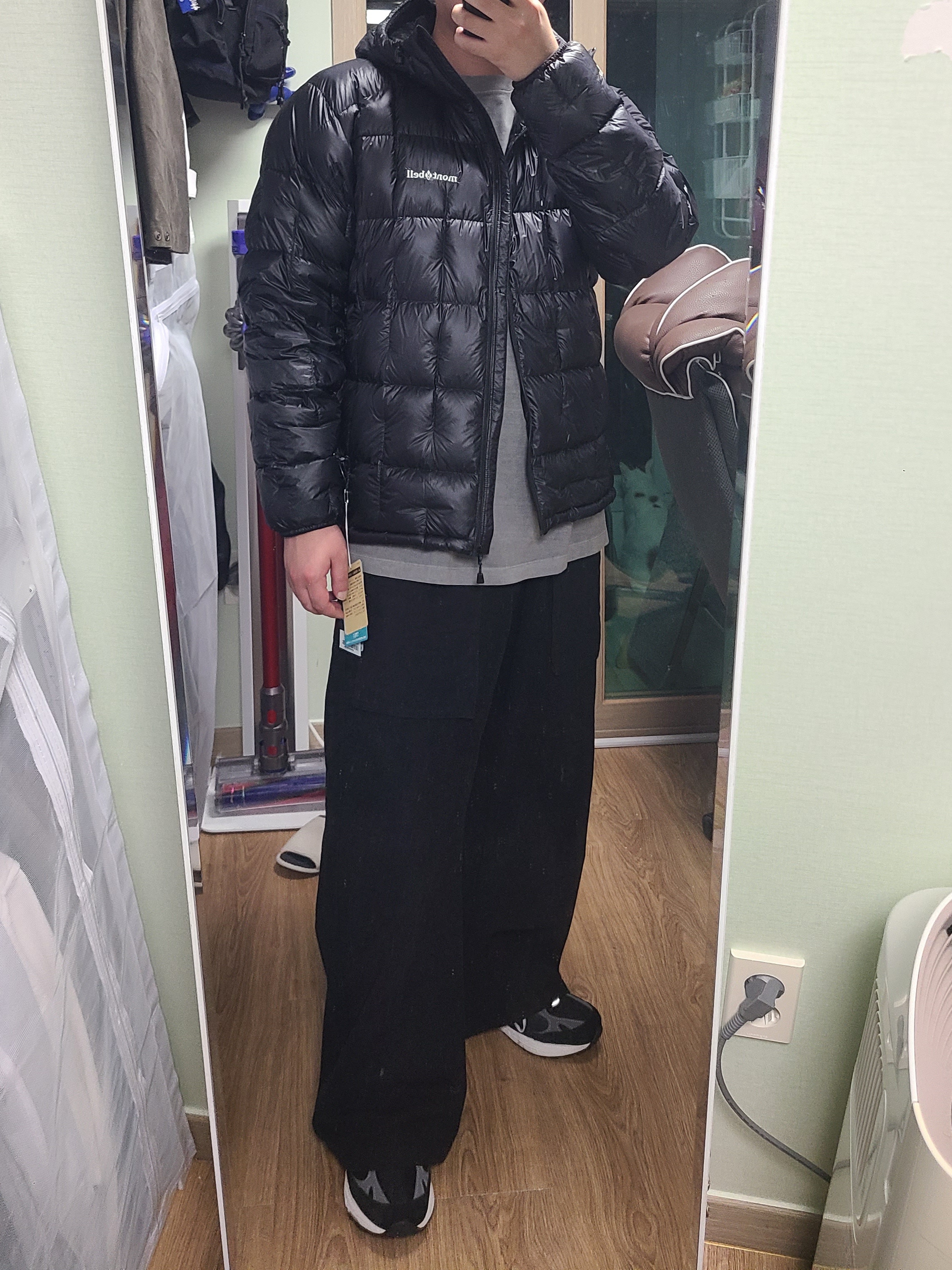 Montbell Plasma 1000 Alpine Down Parka Black, Polyteru 1011 Western Boro Pants Khaki Gray 착용 스타일 - 2