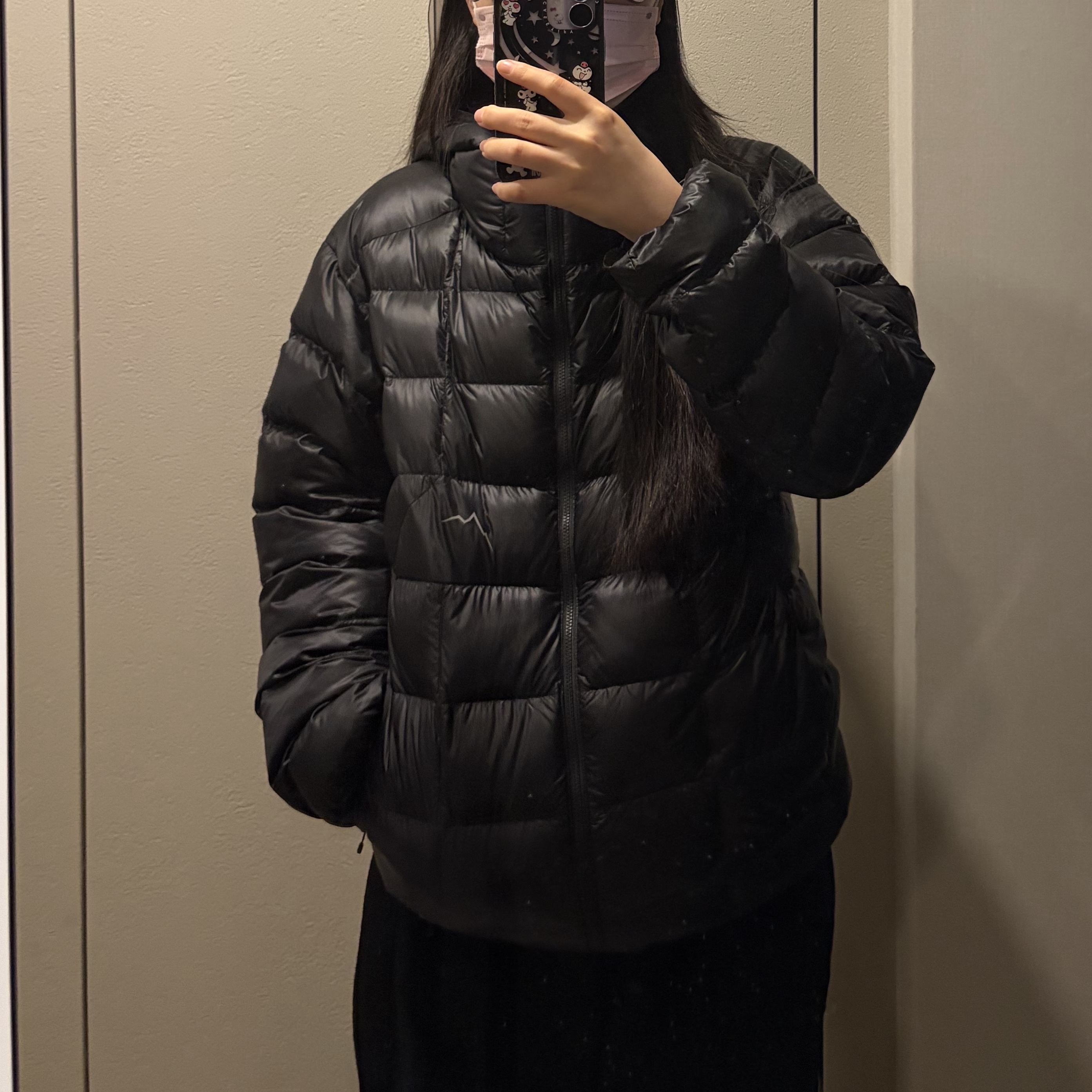 Cayl Light Down Jacket 2 Black 착용 스타일