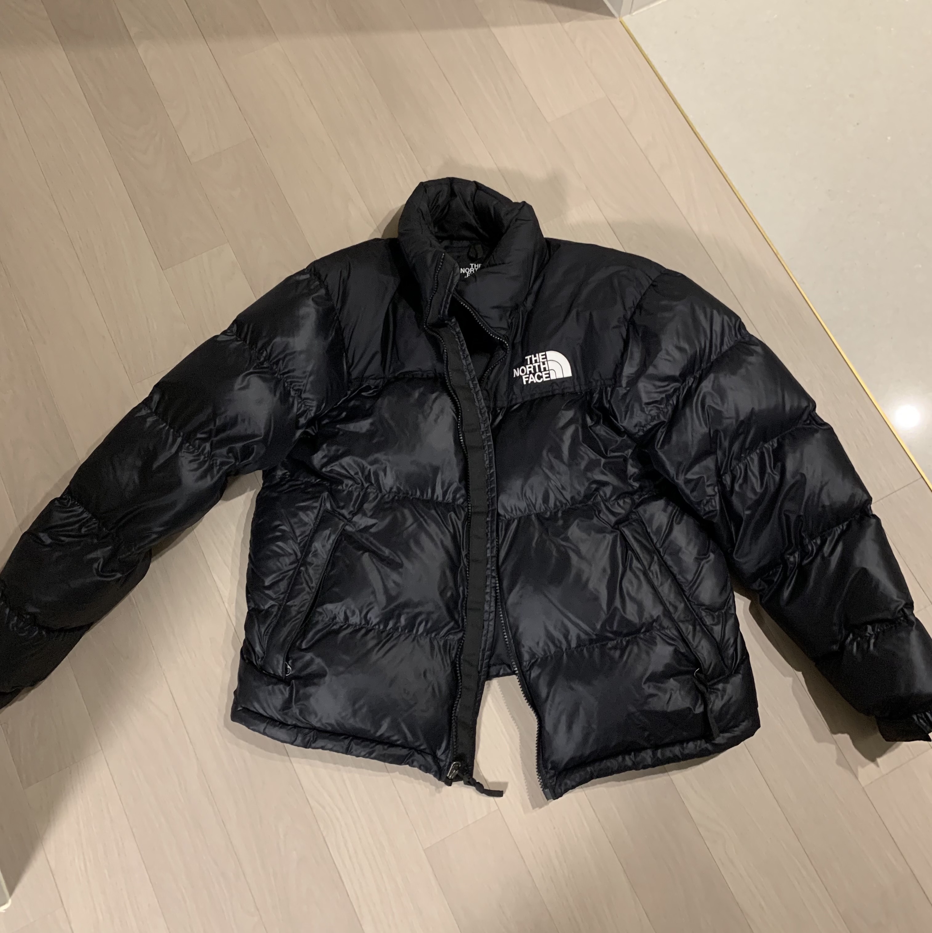The North Face On Ball Jacket Black 착용 스타일