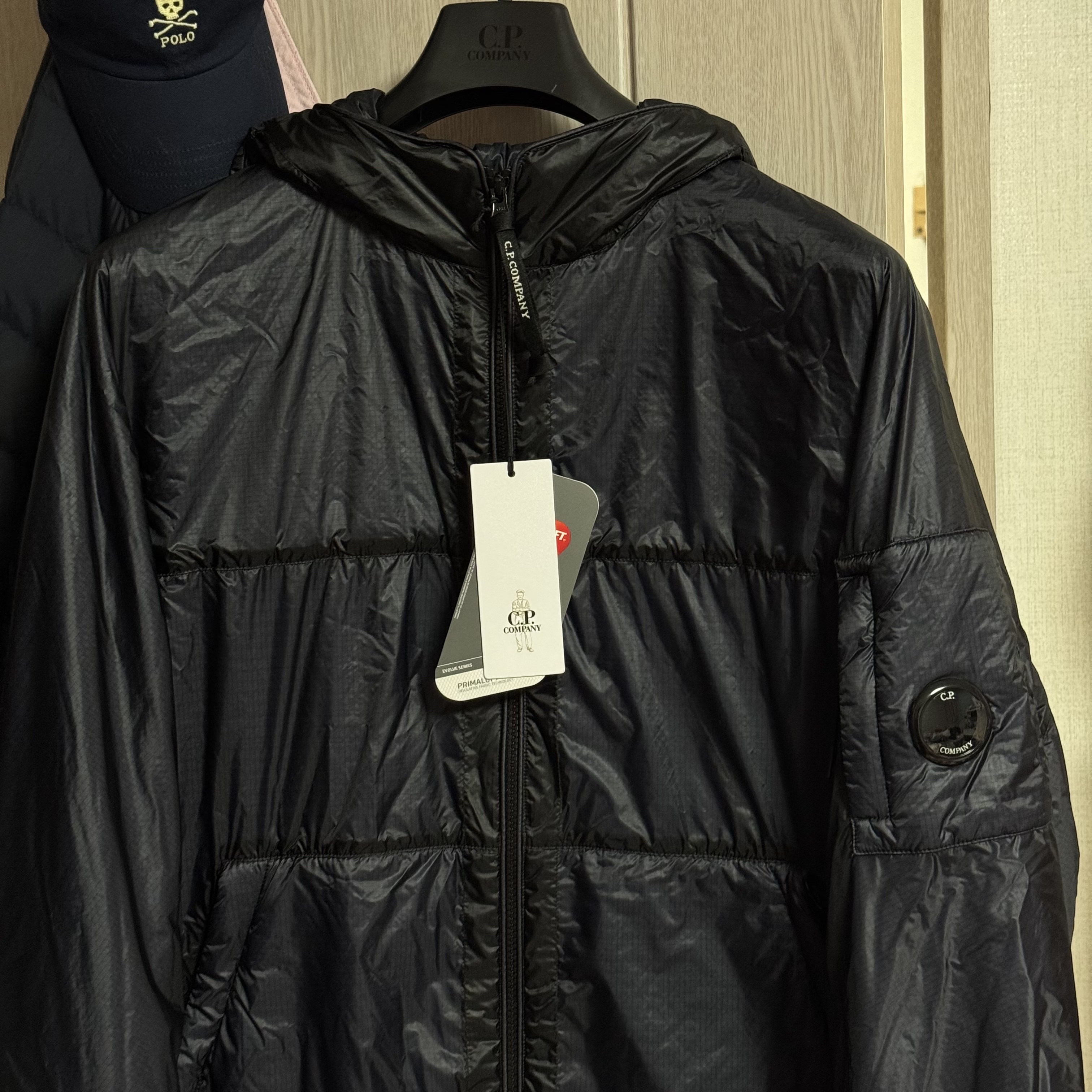C.P. Company Nada Shell Hooded Padded Jacket Total Eclipse Blue - 25FW 착용 스타일