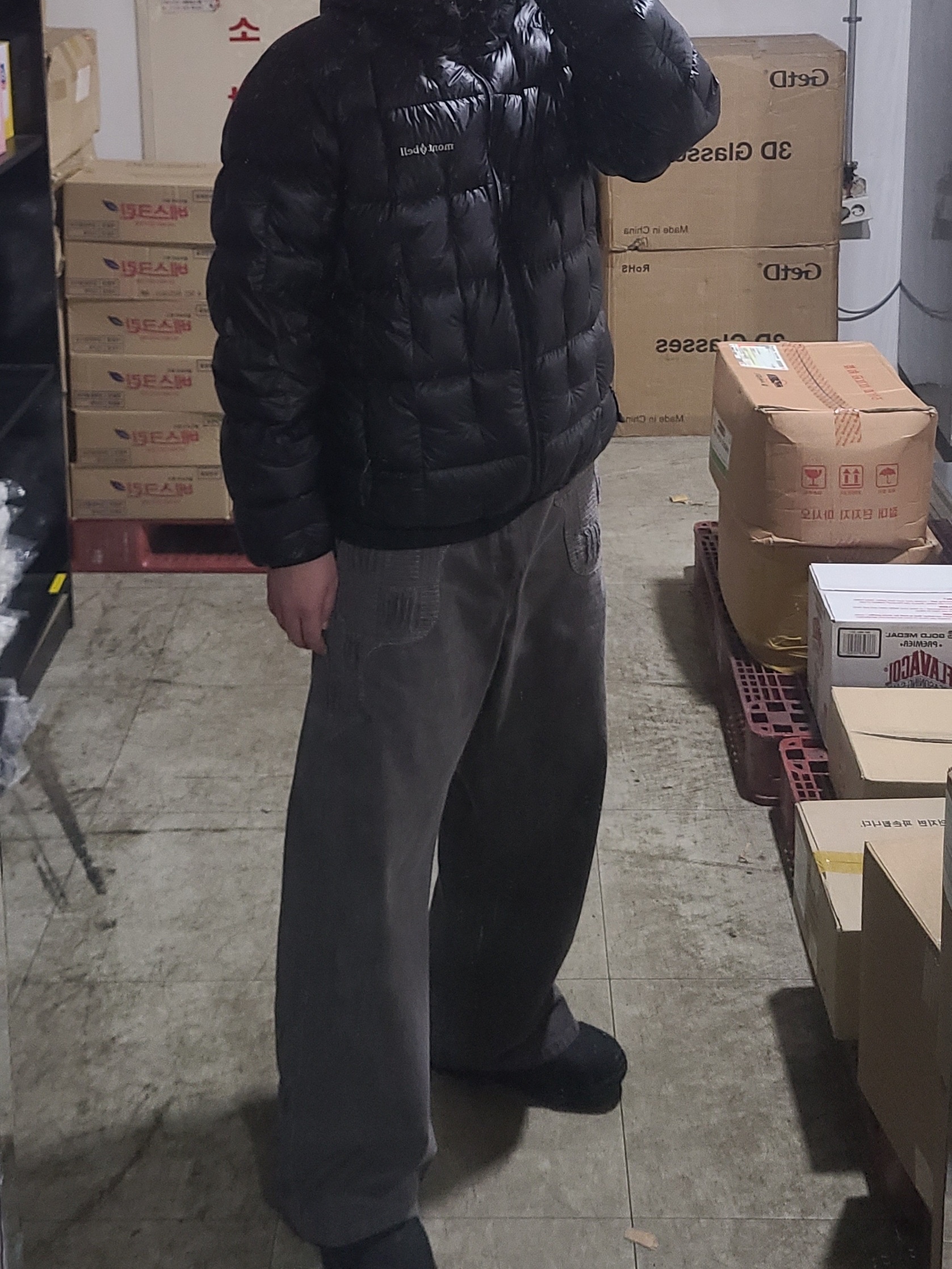 Montbell Plasma 1000 Alpine Down Parka Black, Polyteru 1011 Western Boro Pants Khaki Gray 착용 스타일 - 1