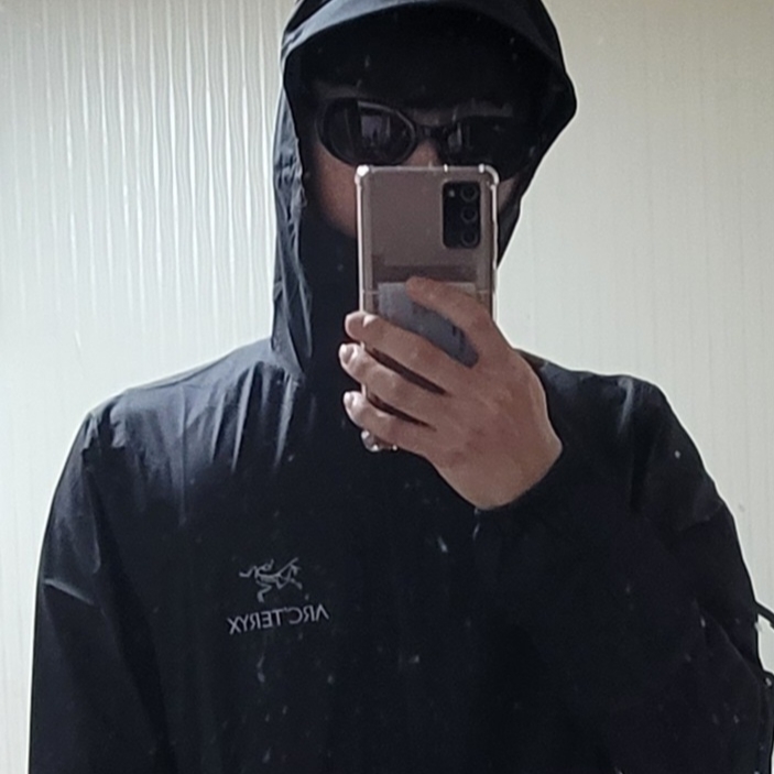 Arc'teryx Squamish Hoody Black 착용 스타일
