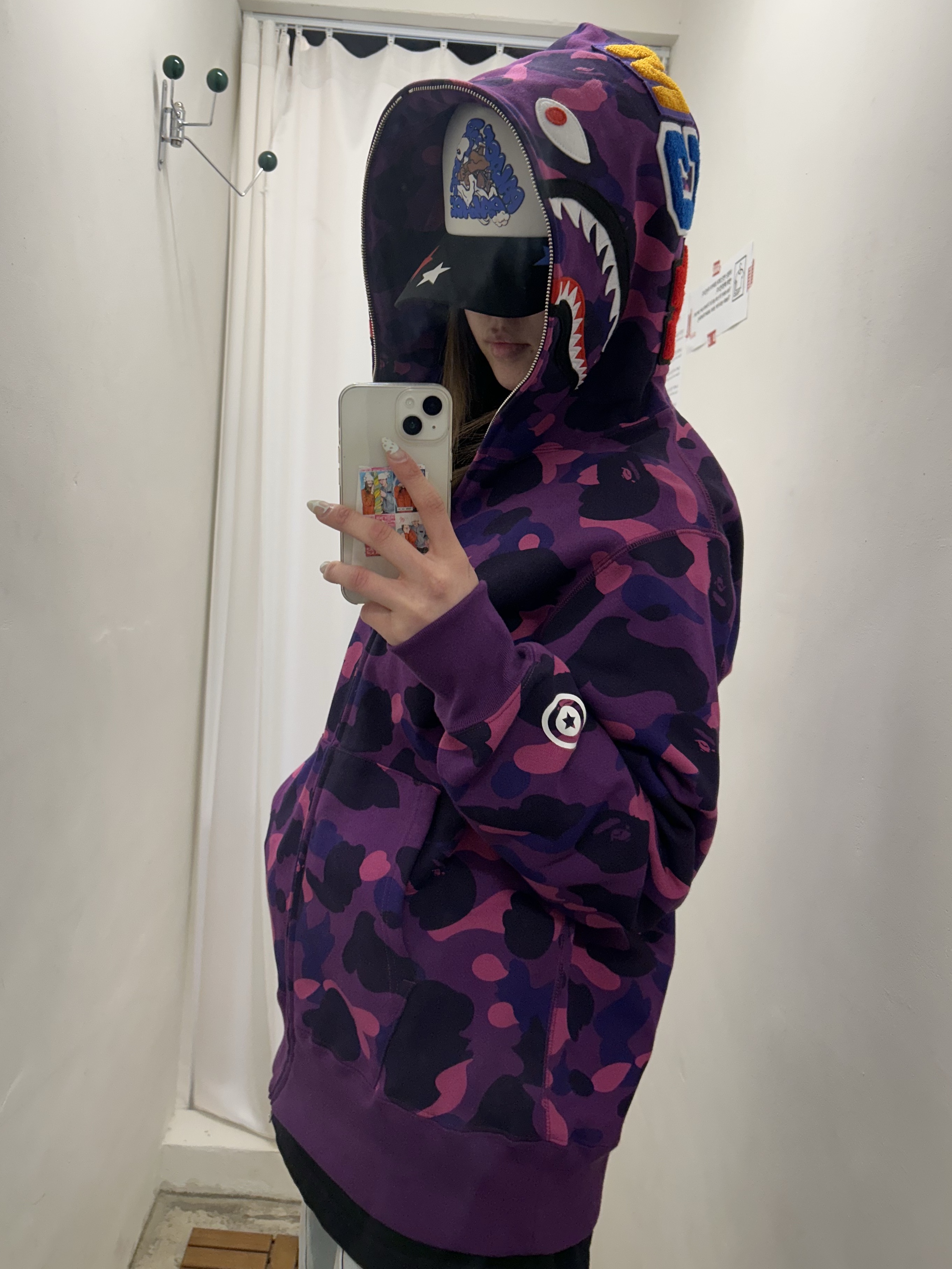 BAPE Color Camo Shark Full Zip Hoodie Purple 착용 스타일 - 2