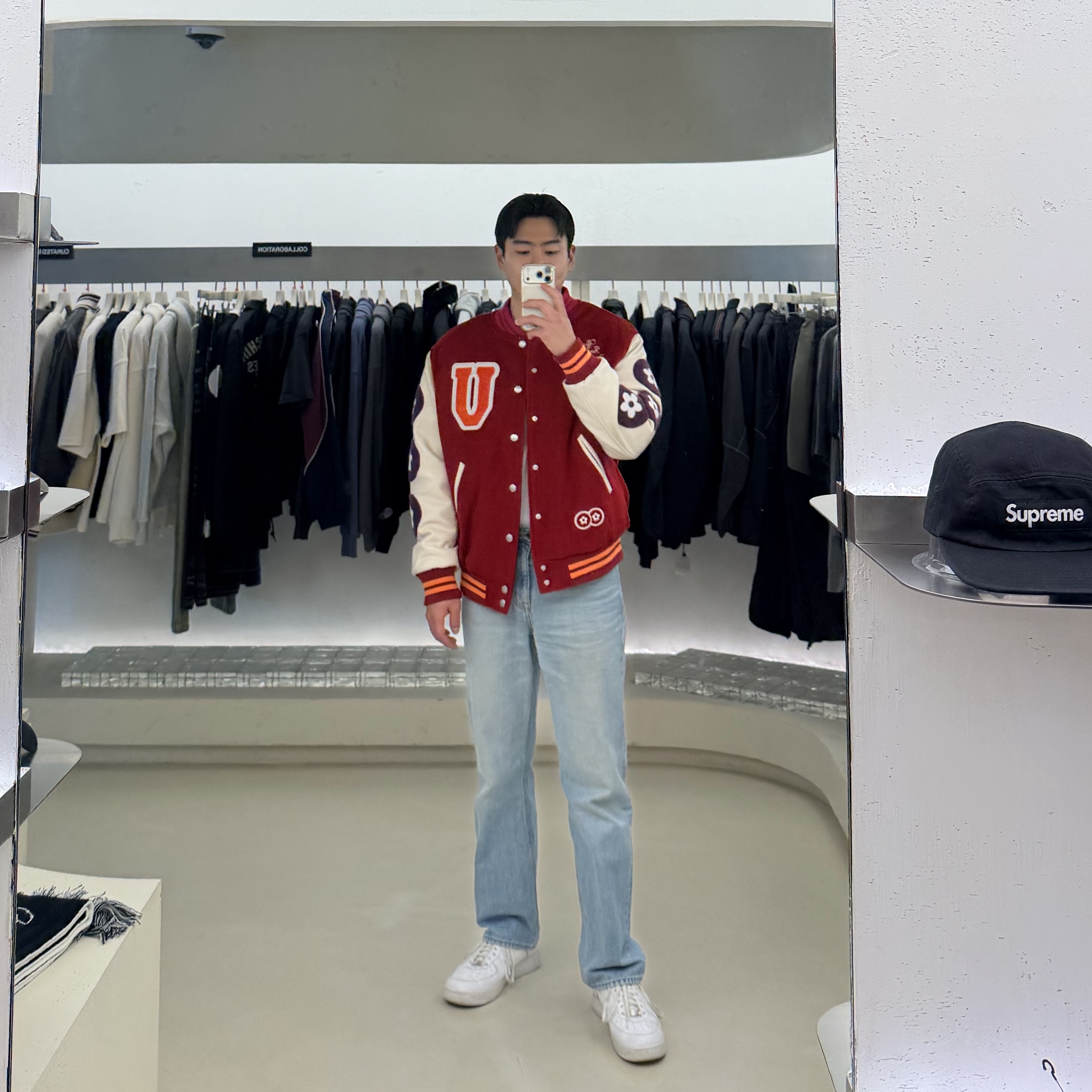 Vandy The Pink Vtech Goods Varsity Jacket Red, Nike x Supreme Air Force 1 Low White 착용 스타일 - 1