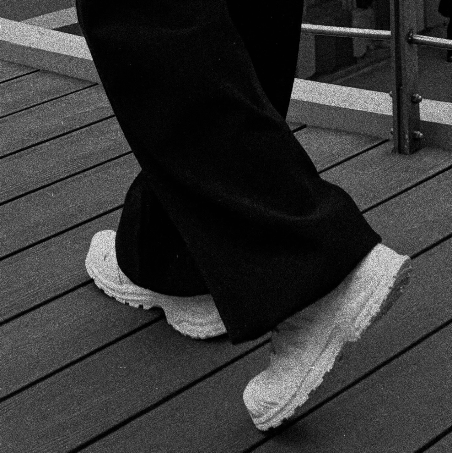 Salomon x Rier XA Pro 3D White 착용 스타일 - 2
