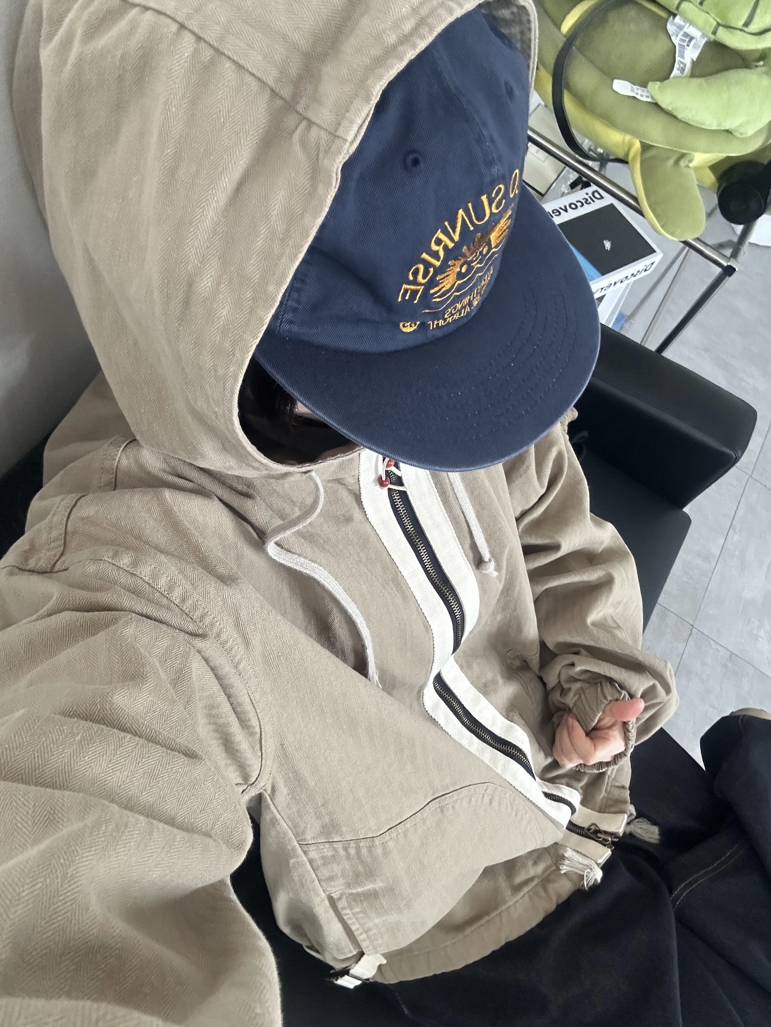 Hello Sunrise Washed HS Arch Logo 6Panel Cap Navy & Orange, Deus Ex Machina String Bag Tan 착용 스타일 - 2