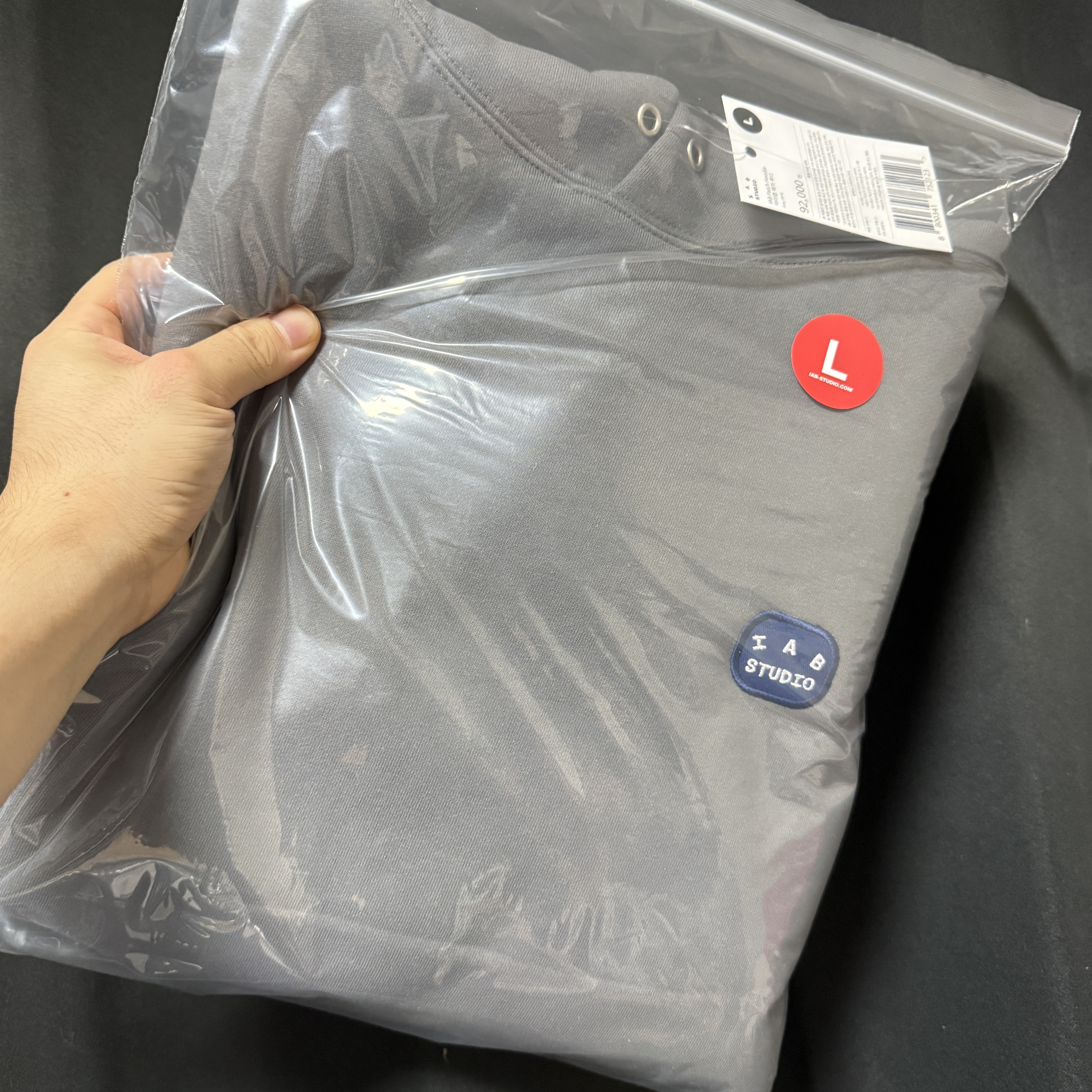 IAB Studio IAB Patch Hoodie Gray 착용 스타일