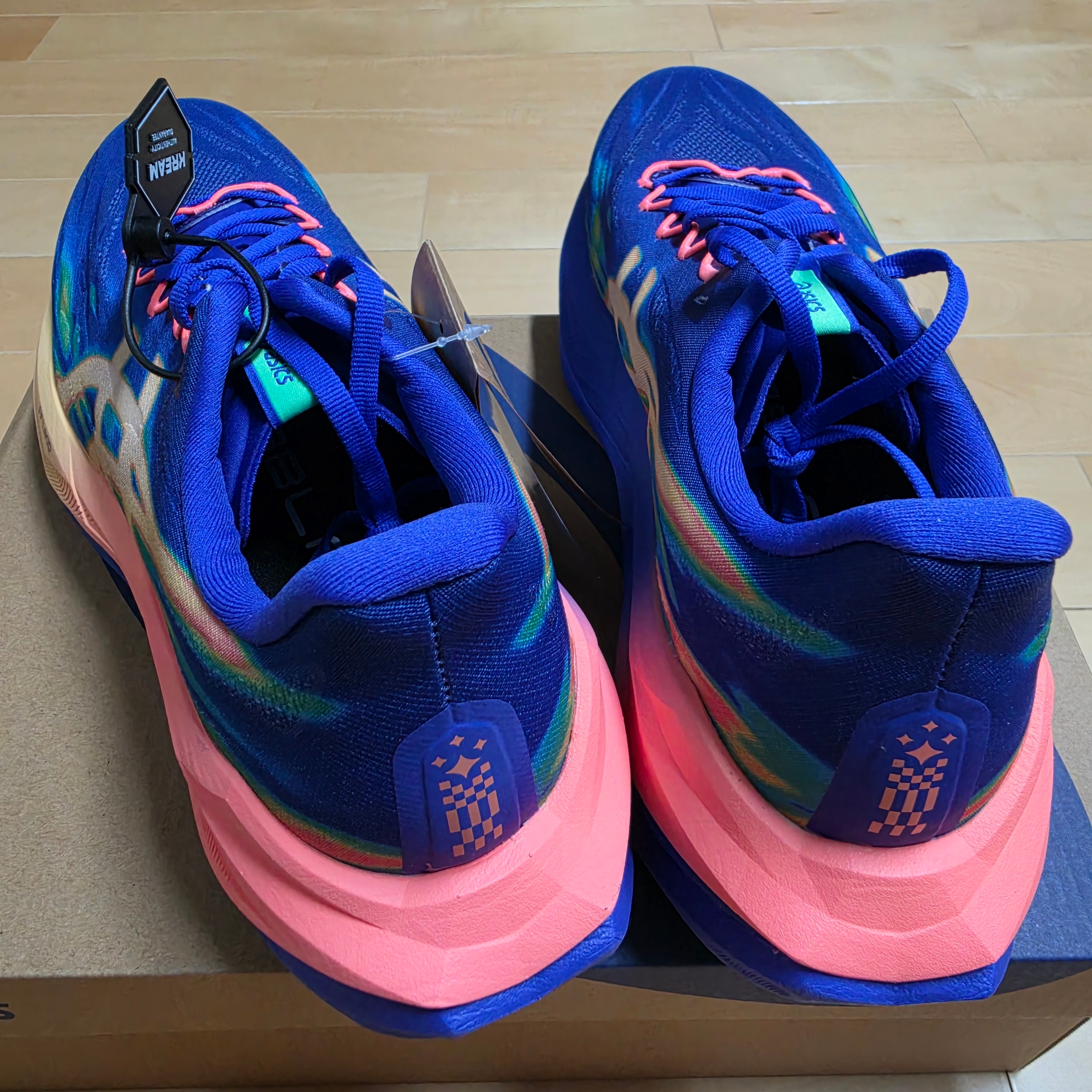 Asics Superblast 3 Cobalt Burst Light Orange 착용 스타일 - 3