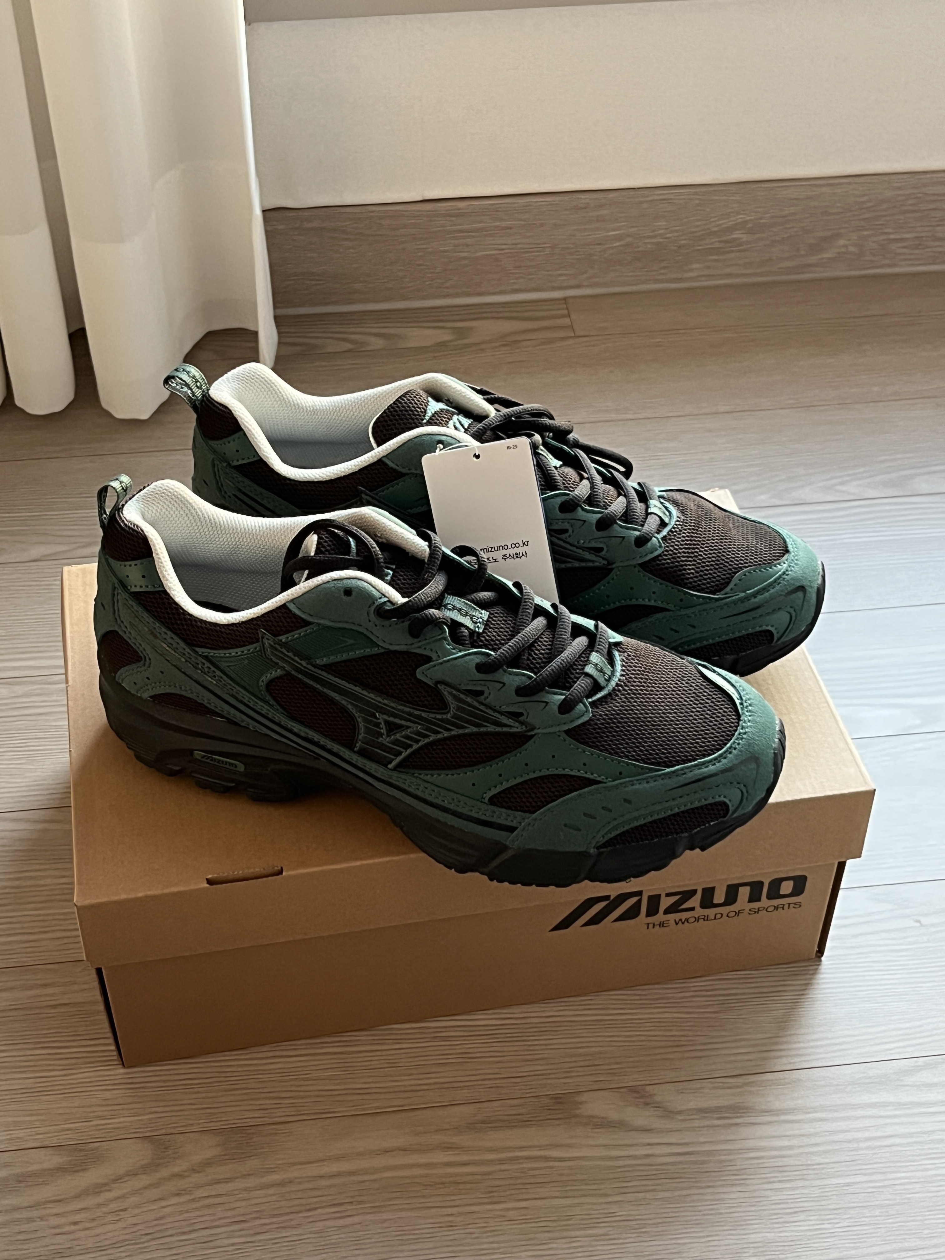 Mizuno MXR Bistro Green Black 착용 스타일 - 1