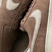 Nike Air Force 1 '07 LV8 Mink Brown Sail 착용 스타일