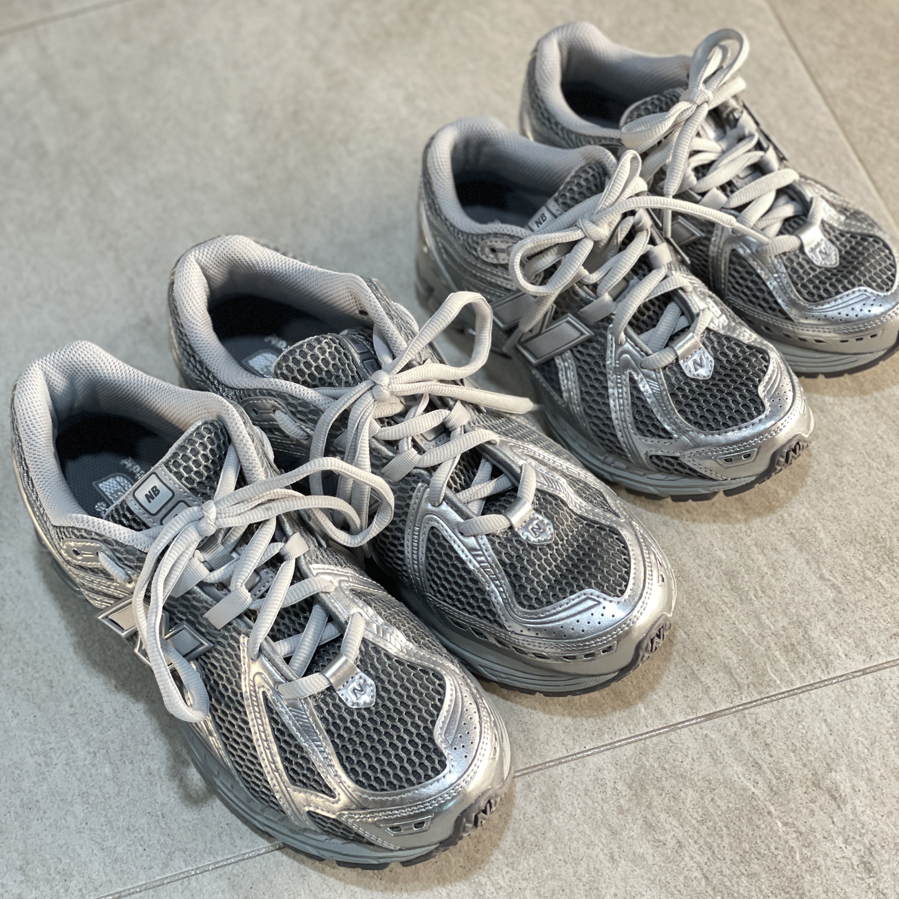 New Balance 1906R Harbor Grey Silver Metalic 착용 스타일
