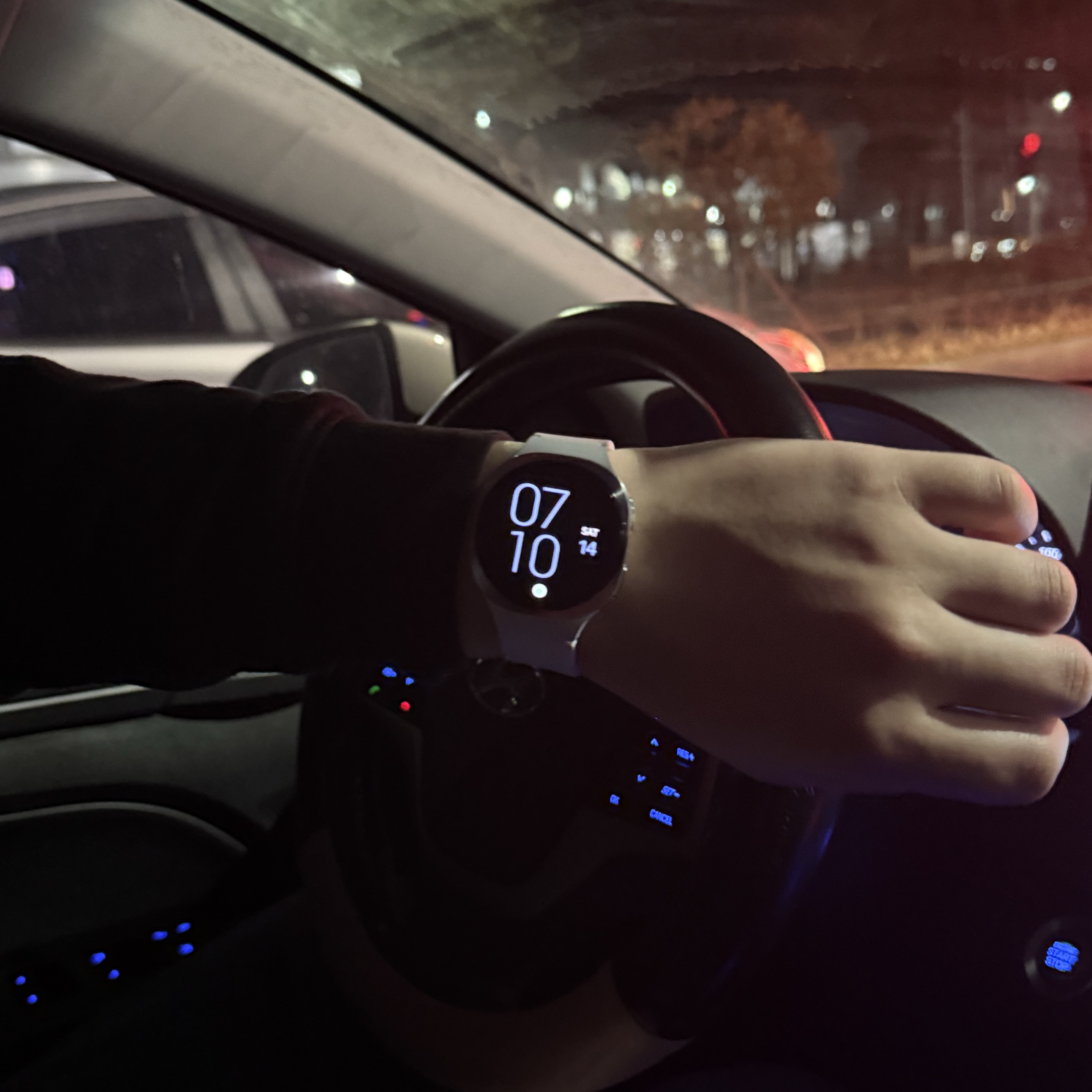 Samsung Galaxy Watch8 40mm Bluetooth Silver (Korean Ver.) 착용 스타일 - 2