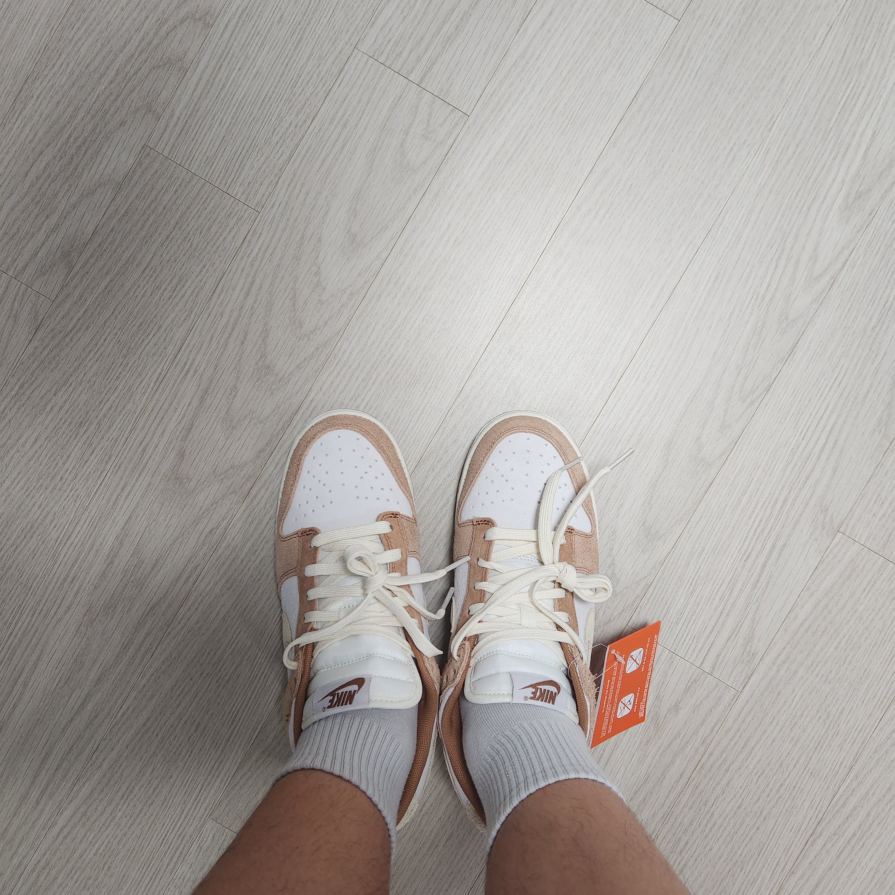 Nike Dunk Low Pro Premium Medium Curry 착용 스타일