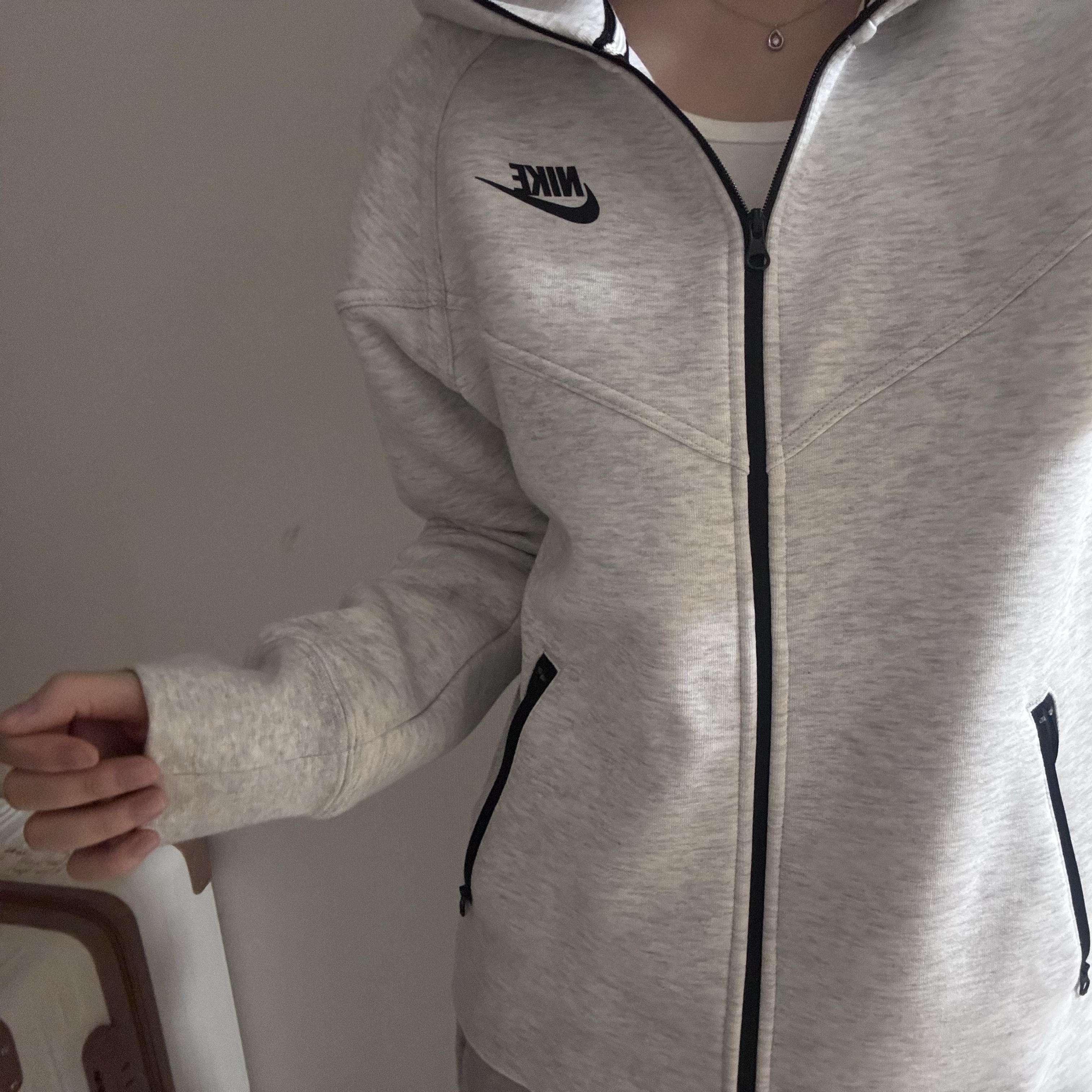 (W) Nike NSW Tech Fleece Windrunner Full Zip Hoodie Light Grey Heather - Asia 착용 스타일