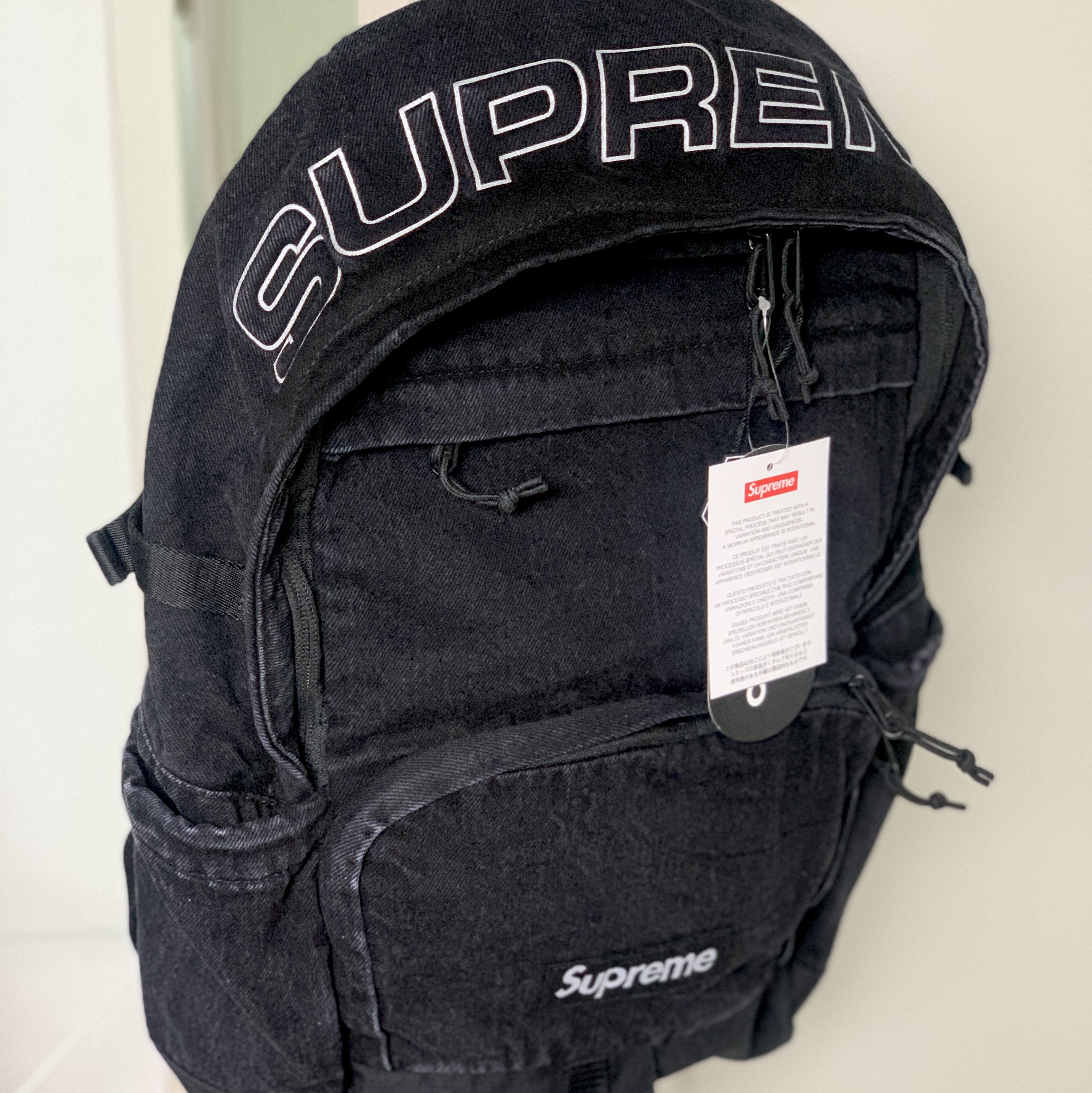 Supreme Denim Backpack Black - 25FW 착용 스타일