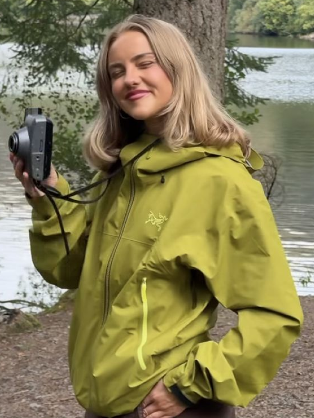 (W) Arc'terx Beta SV Jacket Pineberry, (W) Arc'teryx Gamma SL Hoody Jupiter 착용 스타일 - 3