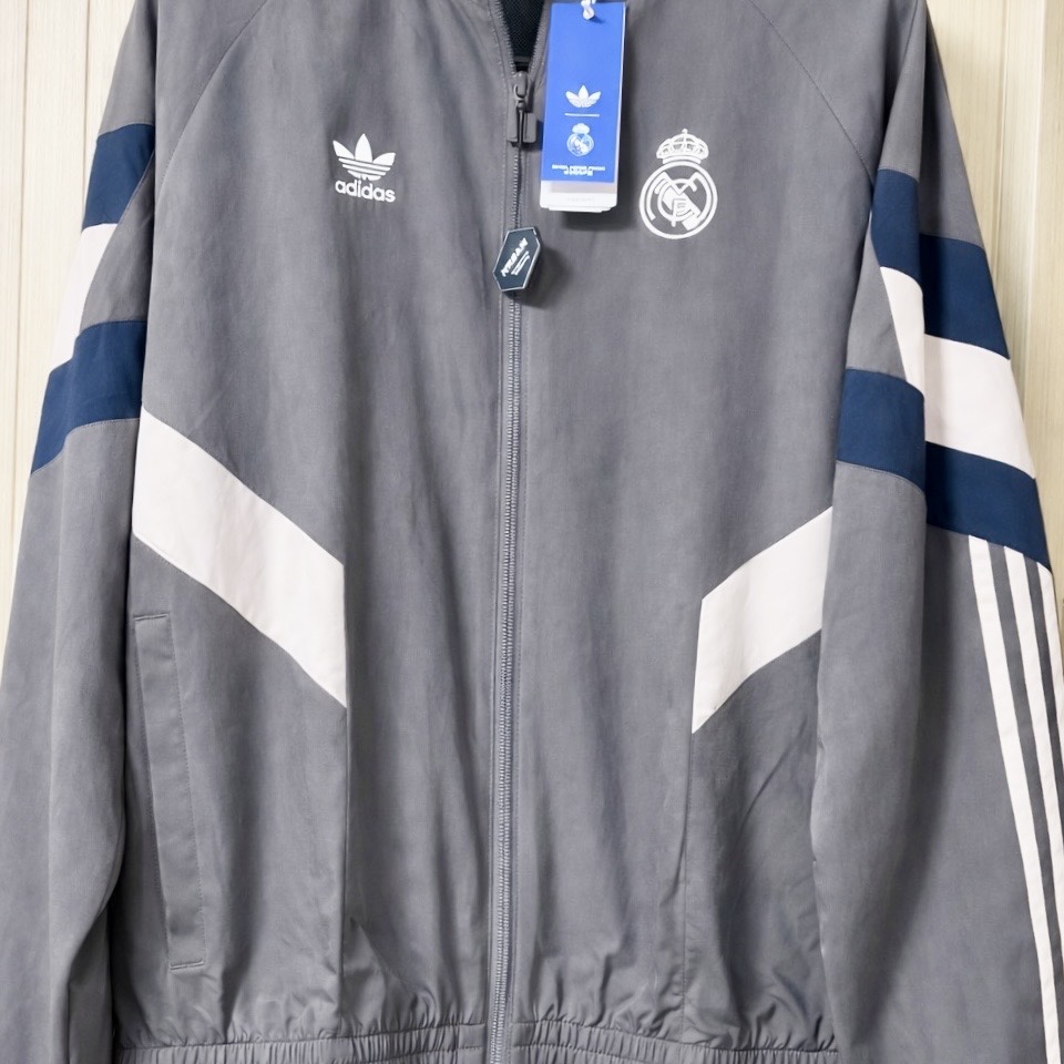 Adidas Real Madrid Originals Track Top Charcoal Grey - KR Sizing 착용 스타일