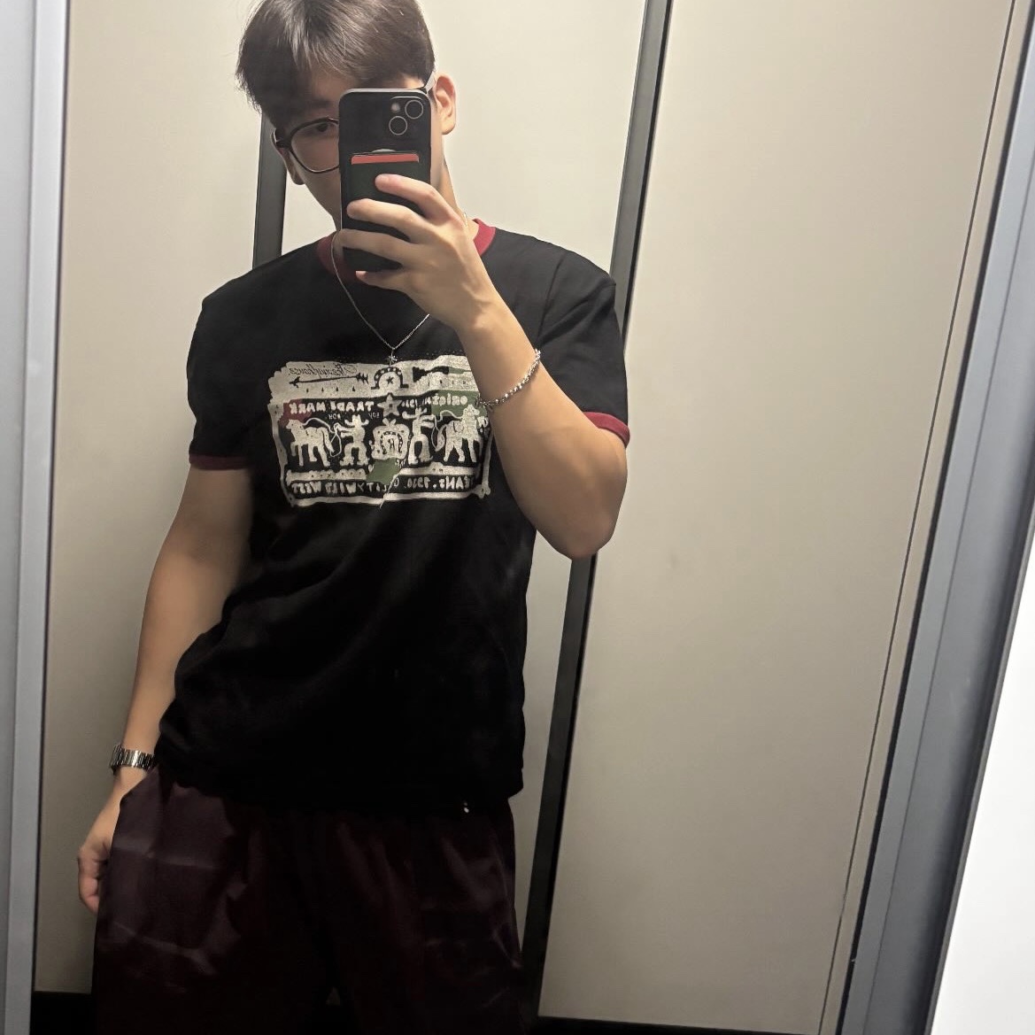 [KREAM 단독] Thevinylhouse Cowboy Pictogram Ringer Tee Black 착용 스타일