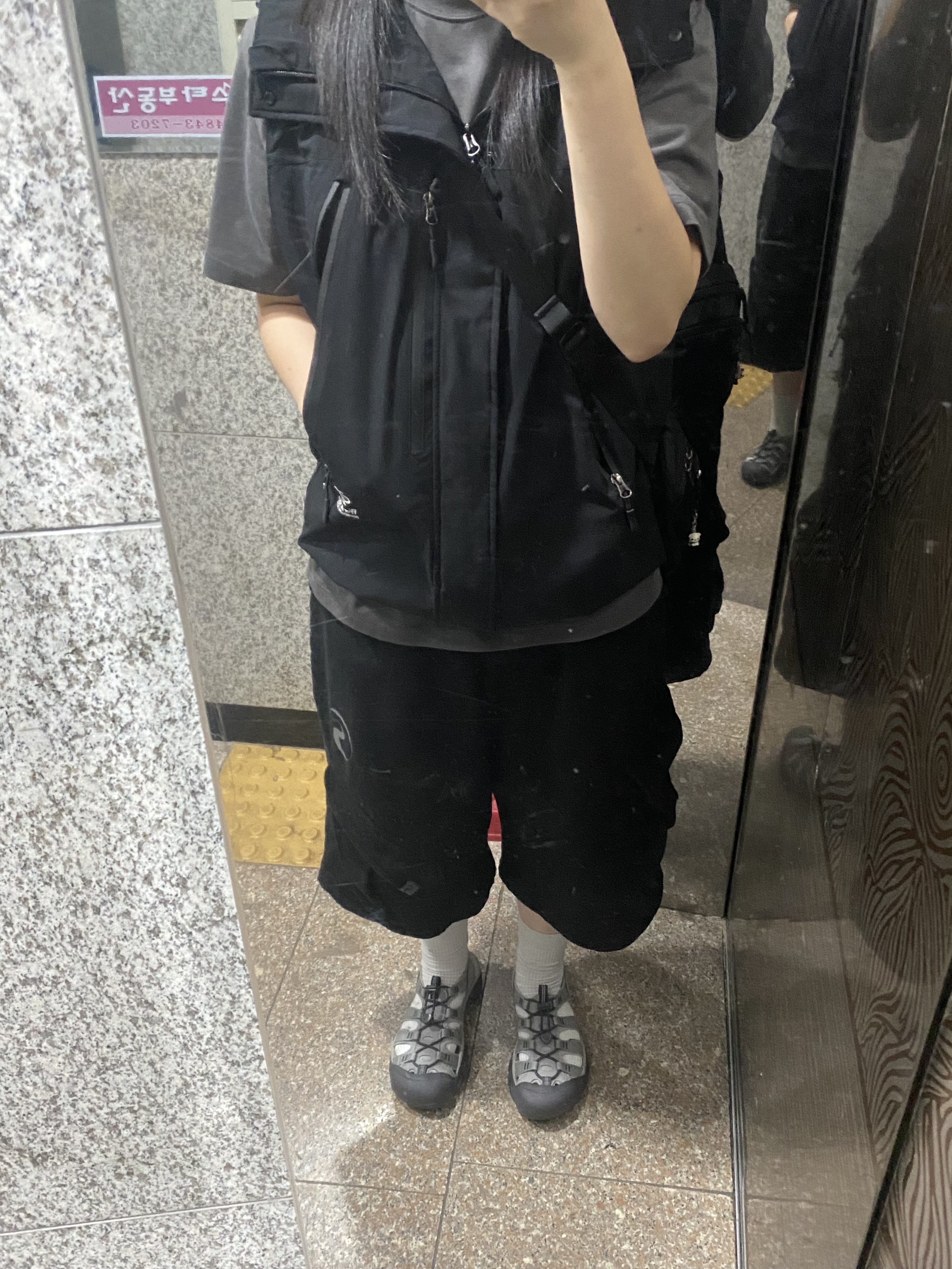 (W) Keen Newport H2 Grey Smoke Blue, Arc'teryx Mantis 2 Waistpack Black 착용 스타일