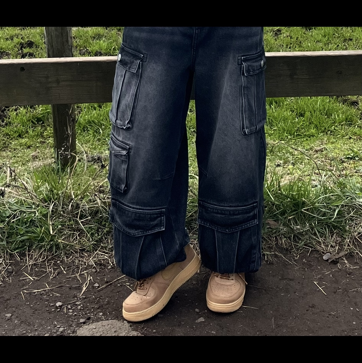 Nike Air Force 1 '07 WB Flax 착용 스타일