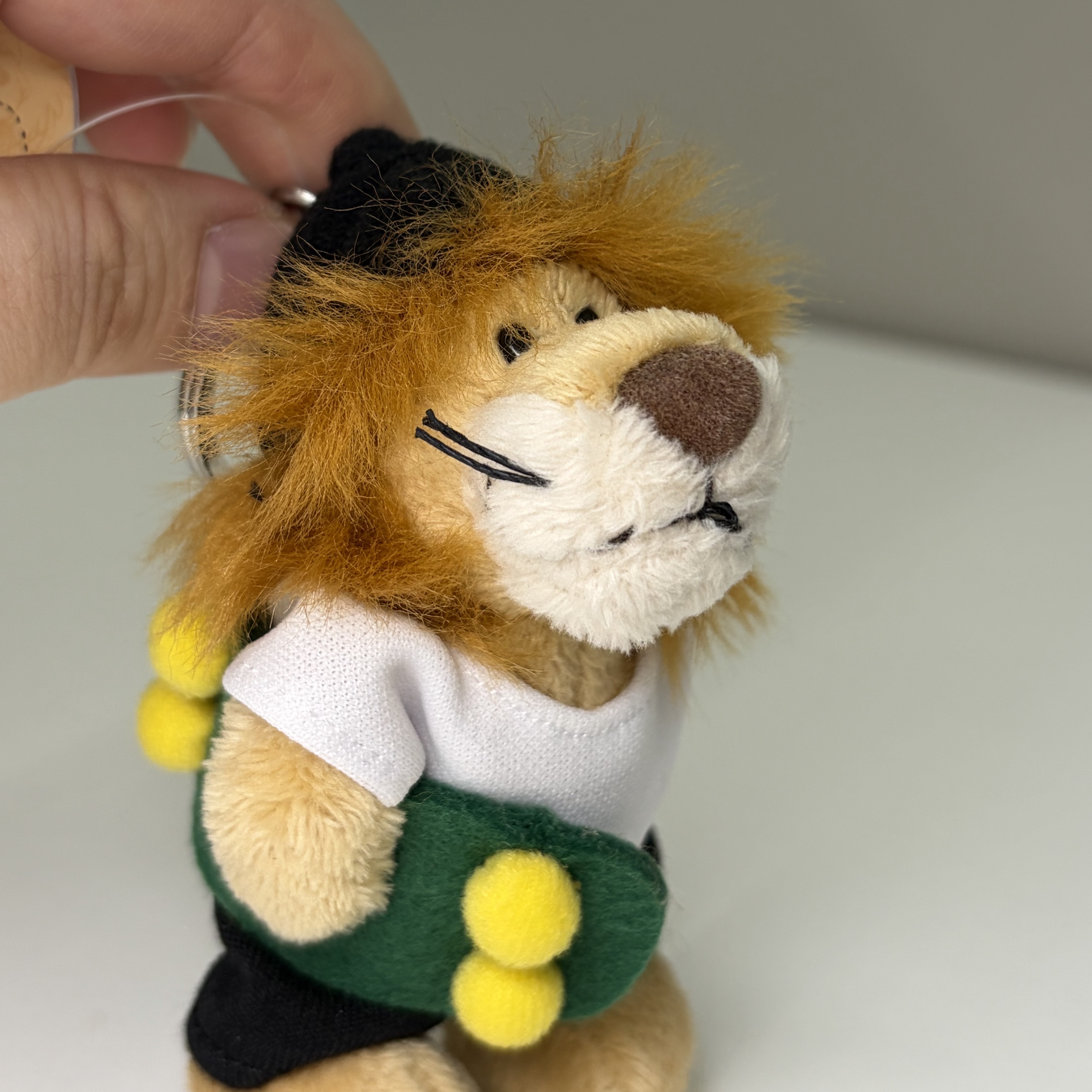 [KREAM 단독] NICI 10cm Lion with Skateboard BB 착용 스타일 - 3