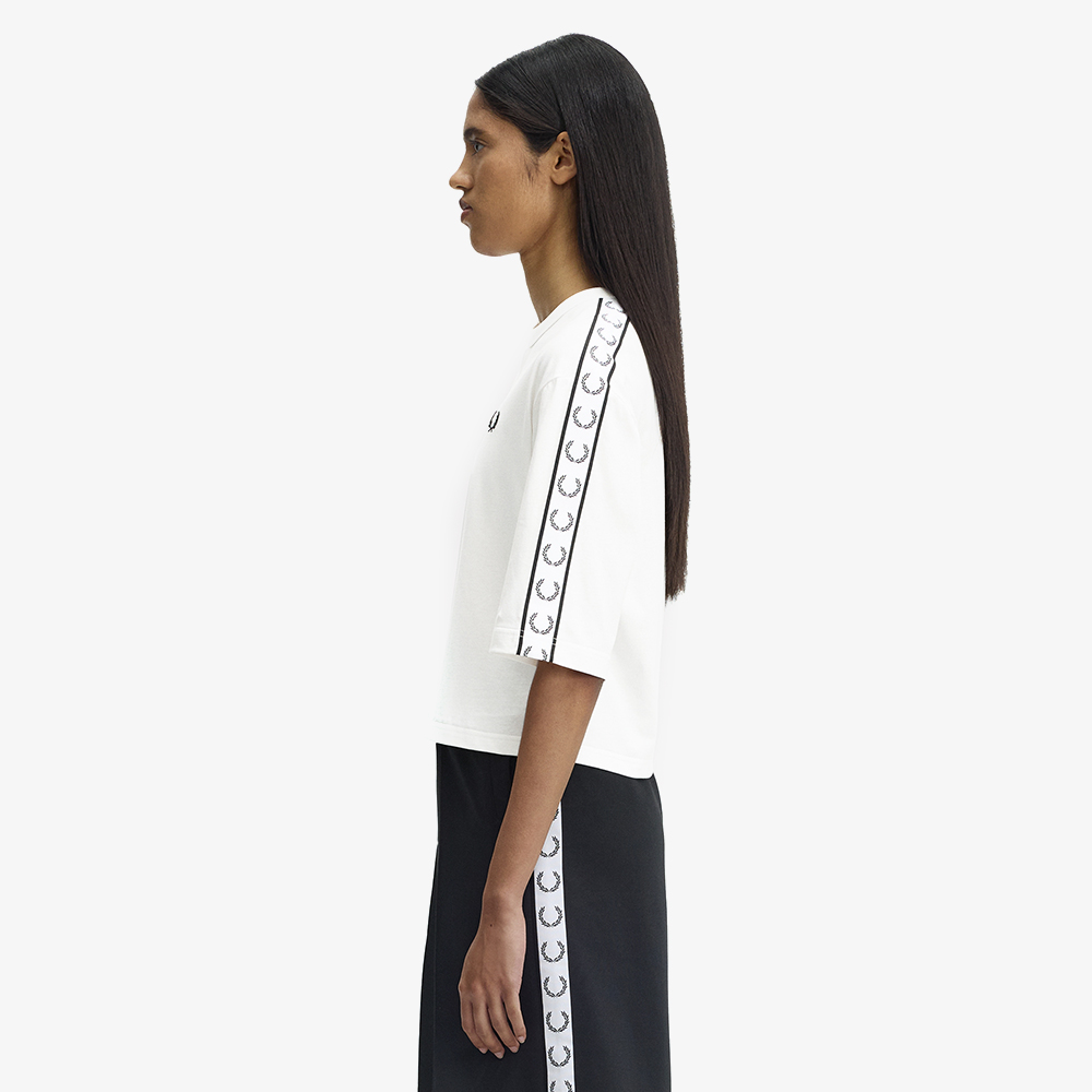 프레드페리 우먼즈 테잎 티셔츠 스노우 화이트(Fred Perry Taped T-Shirt Snow White) - 2