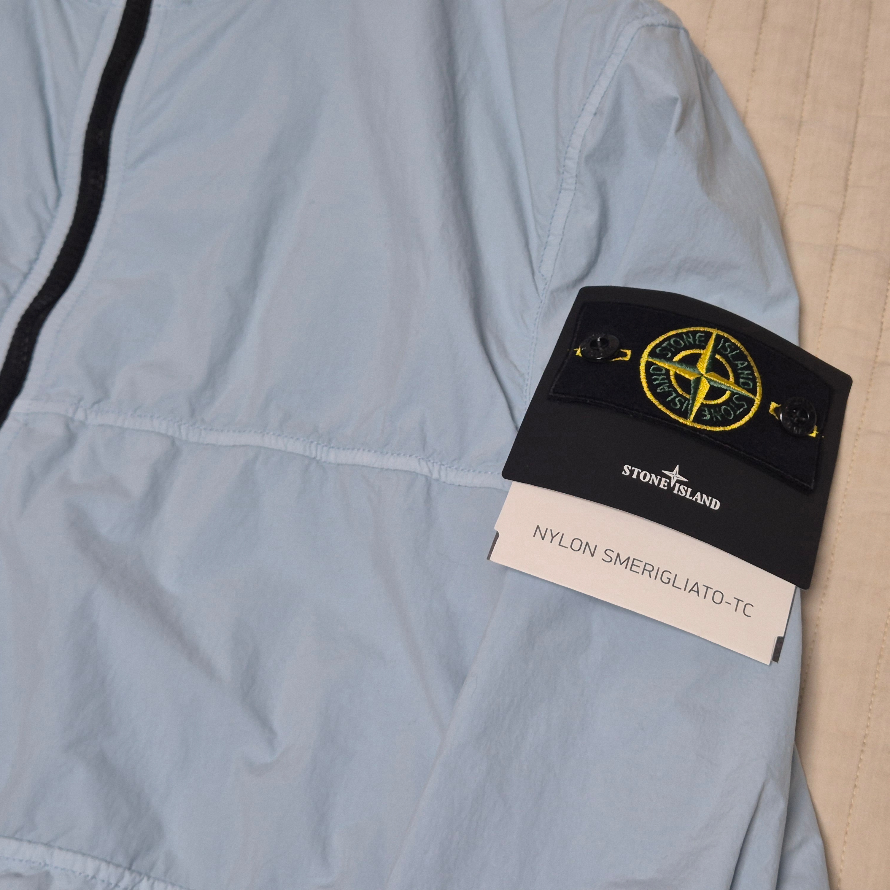 Stone Island 4100112 Nylon Smerigliato-TC Short Hooded Parka with Anti-Drop Dust Blue - 26SS 착용 스타일 - 3