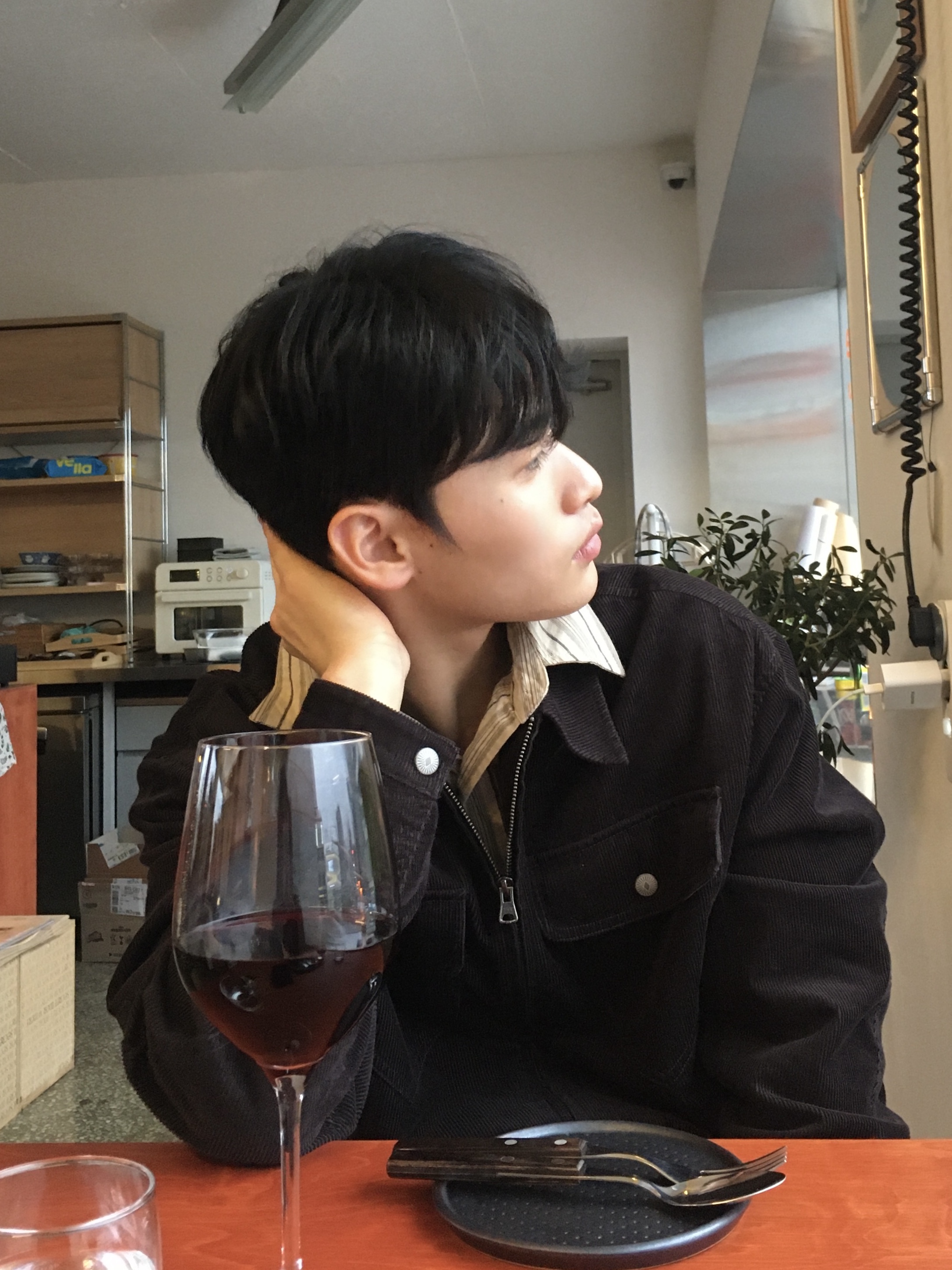 Suade Striped Over Shirt Beige, Kinchi Shower - 808 (a) Black 착용 스타일 - 2