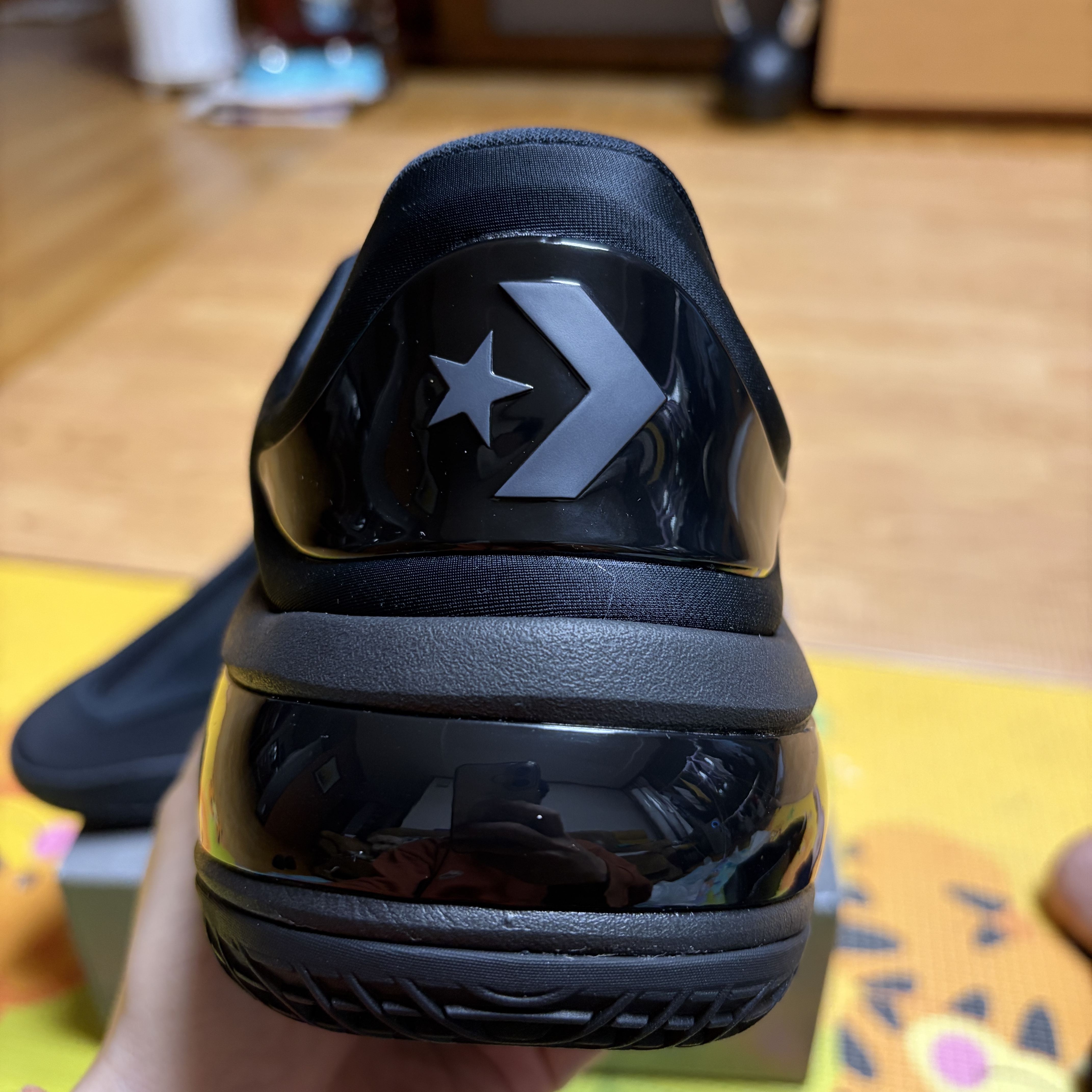 Converse x Shai 001 Charm Black 착용 스타일 - 5