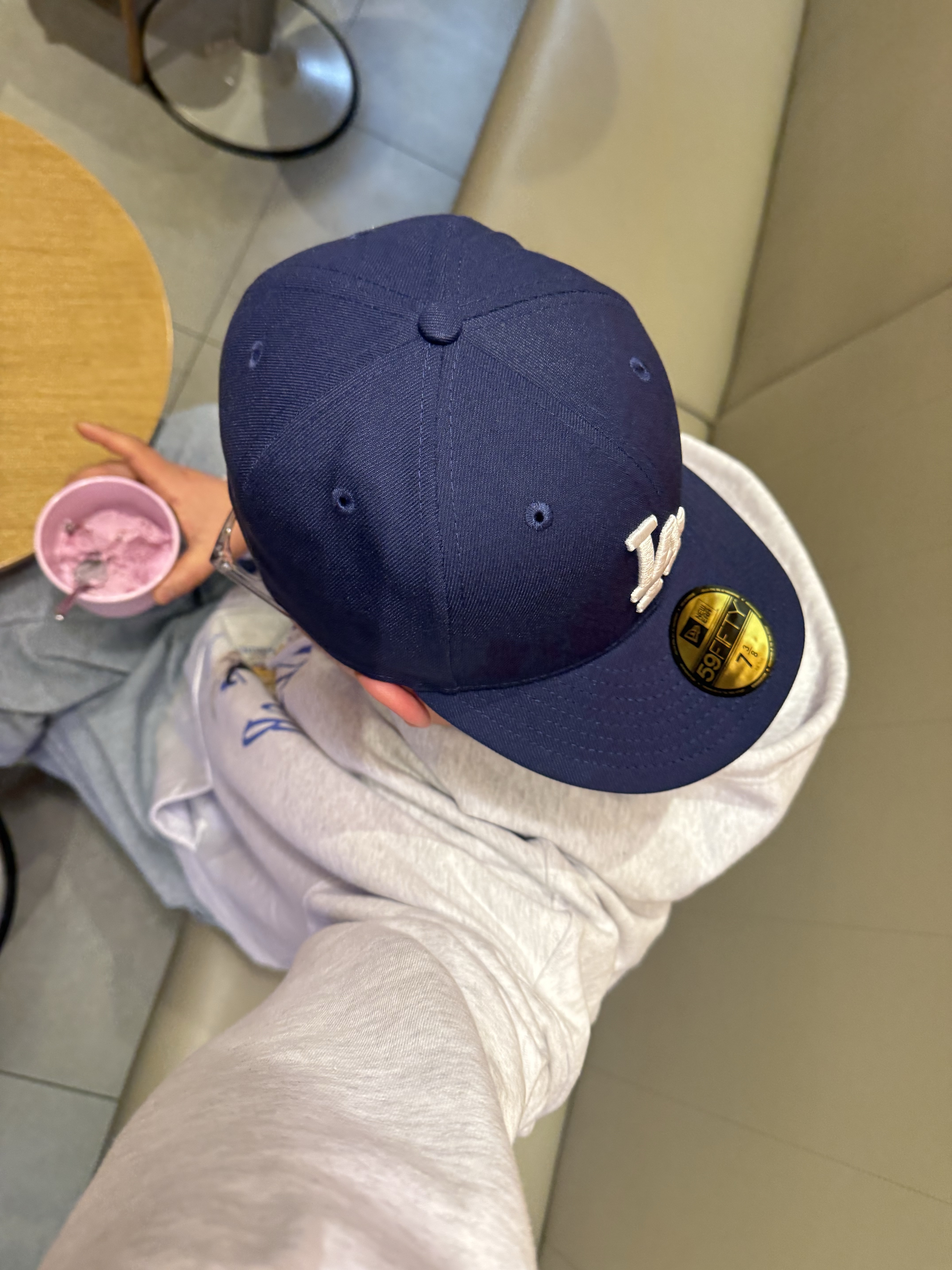 New Era MLB LA Dodgers Basic Size Cap Light Navy 착용 스타일