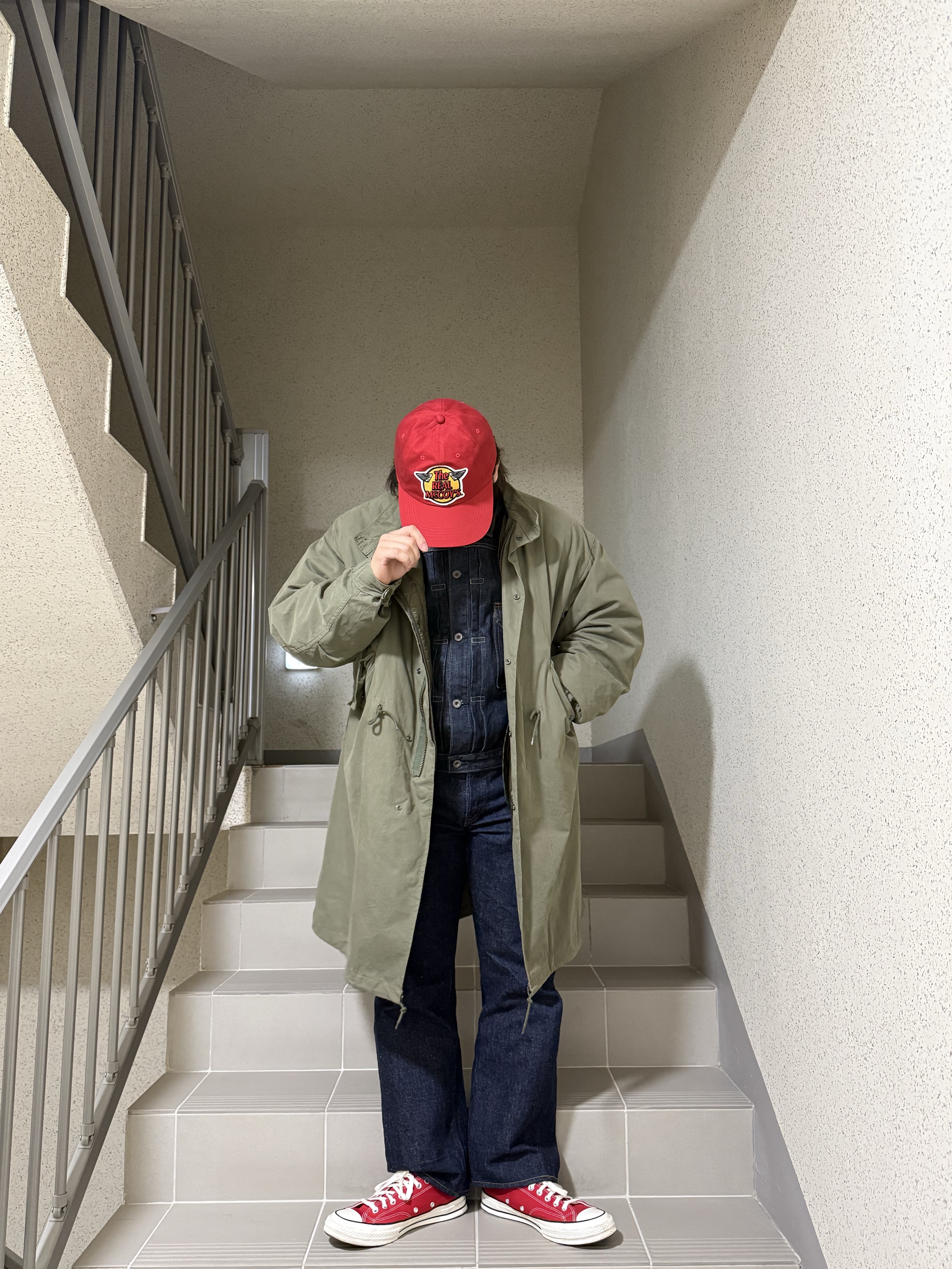 Converse Chuck 70 Ox Vintage Canvas Enamel Red 착용 스타일 - 4