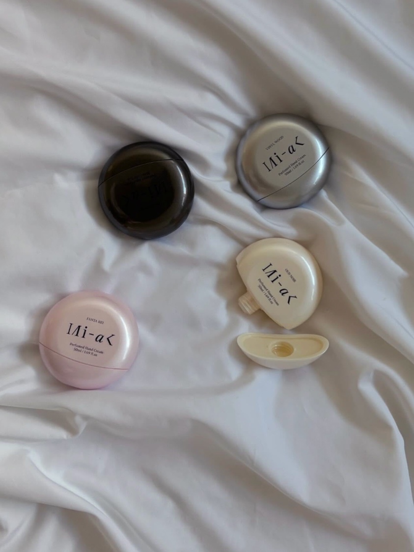 MIHAK FANTA REI Perfumed Hand Cream 50ml, MIHAK PEAU GENTLE Perfumed Hand Cream 50ml 착용 스타일