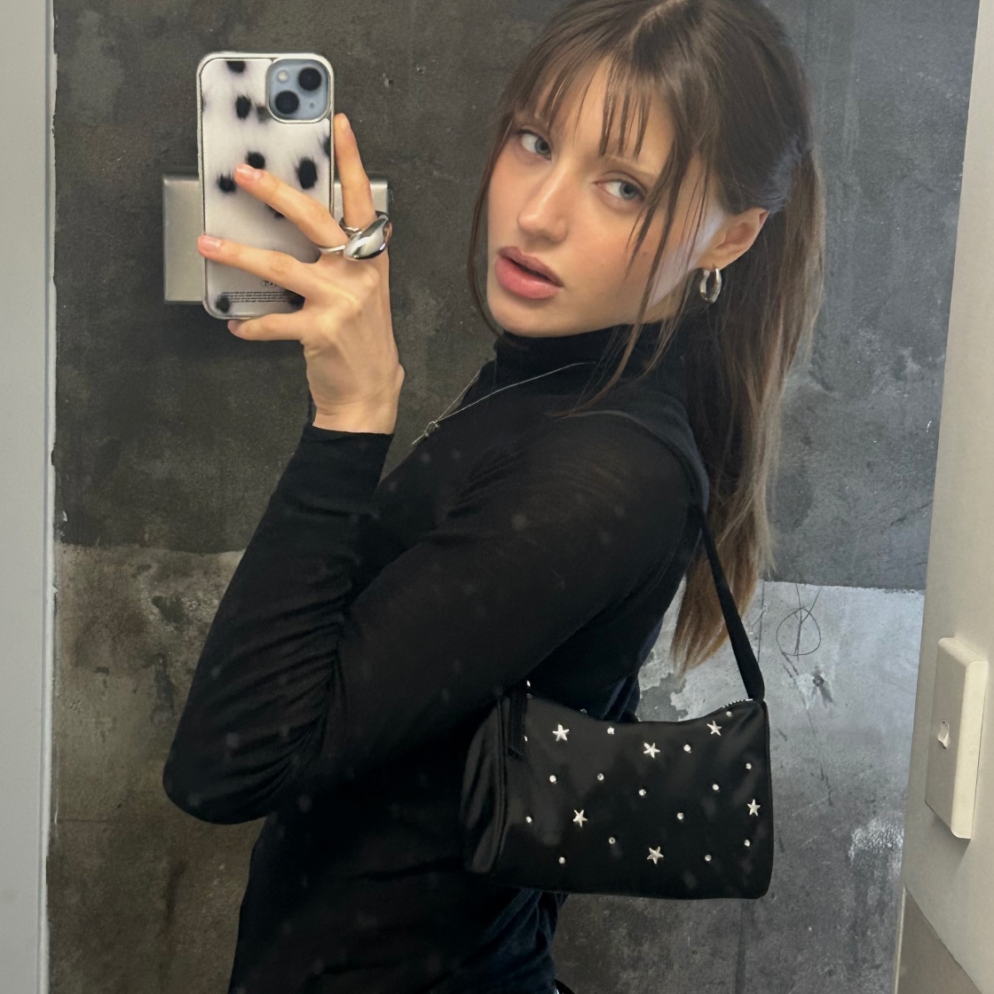 라츠유 트윙클 젤리 파우치 백 블랙(LOTS YOU Twinkle Jelly Pouch Bag Black) - 4