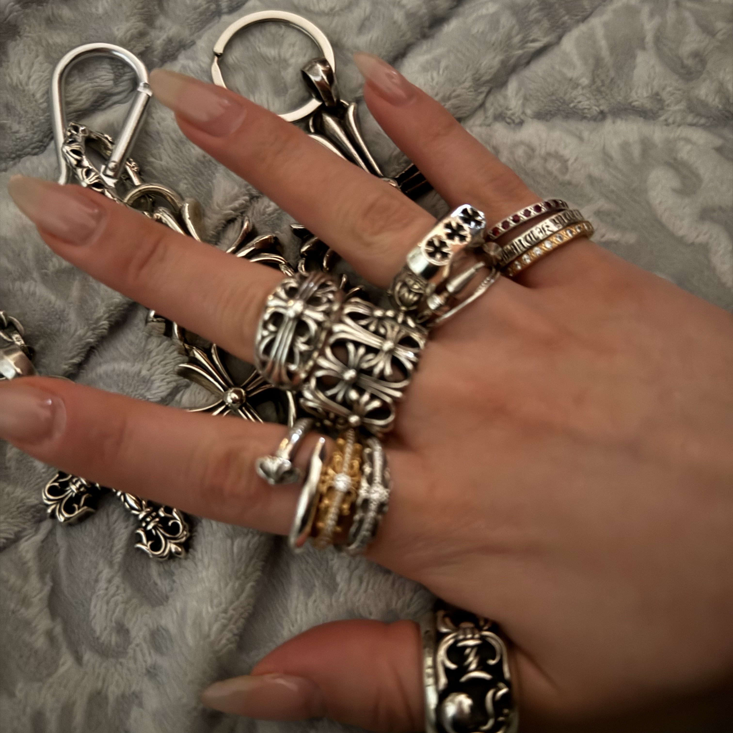 Chrome Hearts Cemetery Ring Silver 착용 스타일