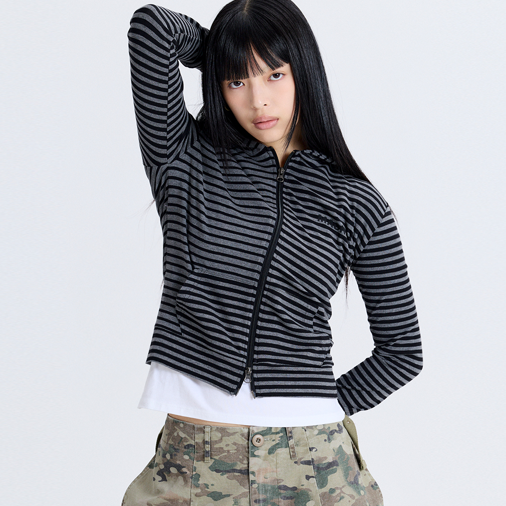 마크니 오드 스트라이프 집업 후디 차콜(MACNI Odd Stripe Zip Up Hoodie Charcoal) - 2