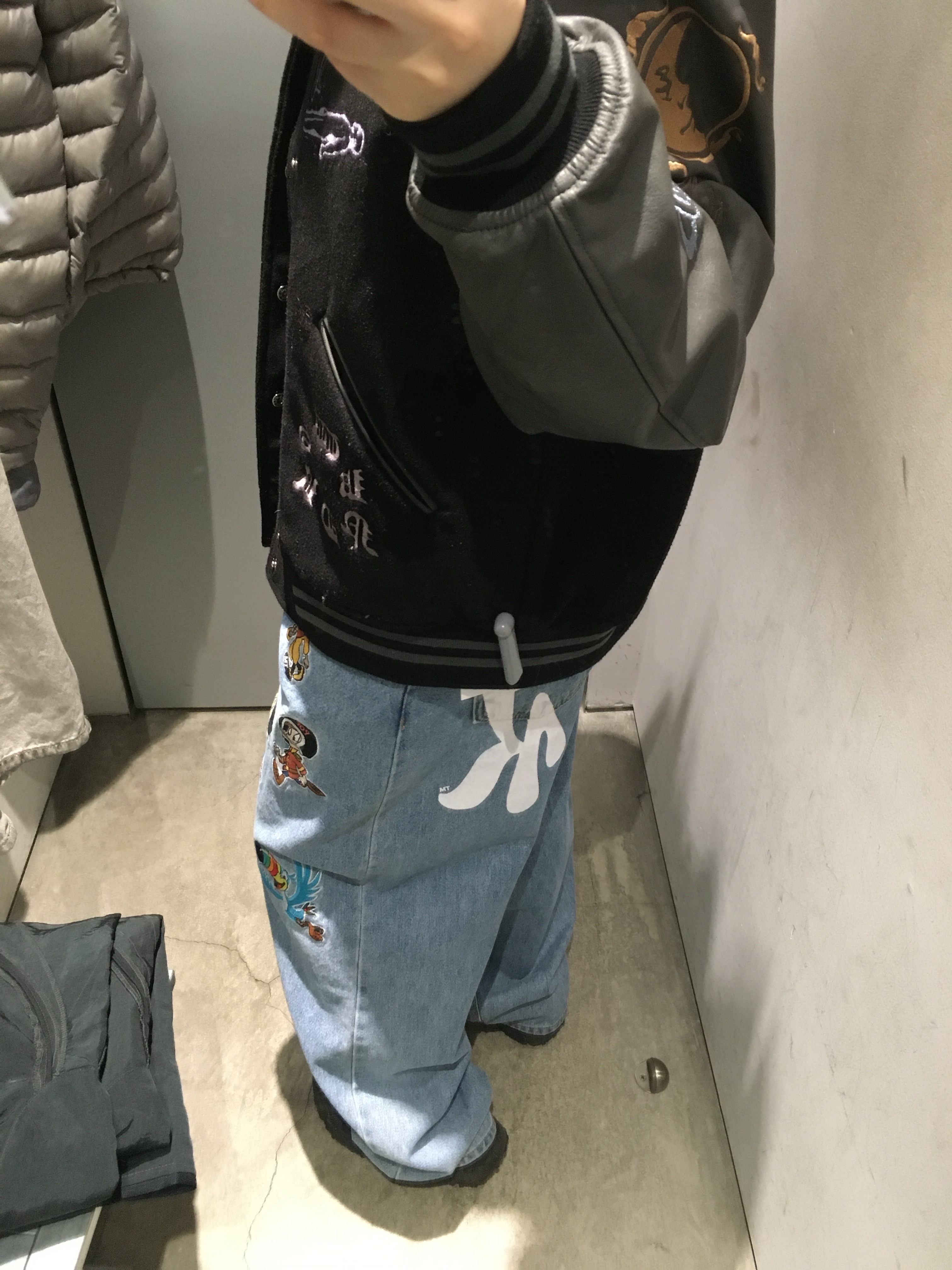 WKNDRS x Kellogg's H.O.F Denim Pants Light Denim 착용 스타일 - 2