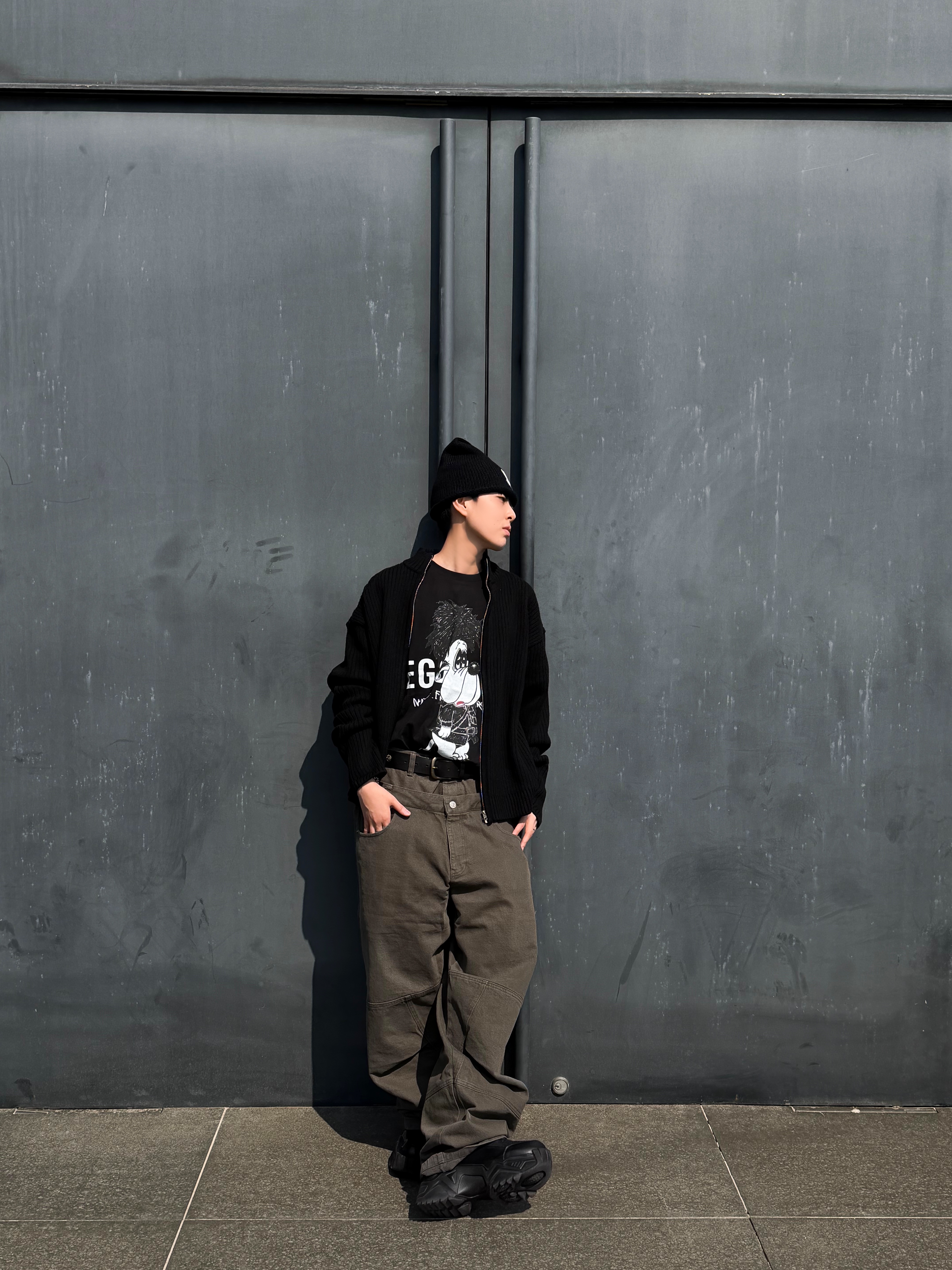 Farfromwhat Far High Neck Rib Knit Zip-Up_Black, Farfromwhat Far Double Waist Pants 착용 스타일 - 1