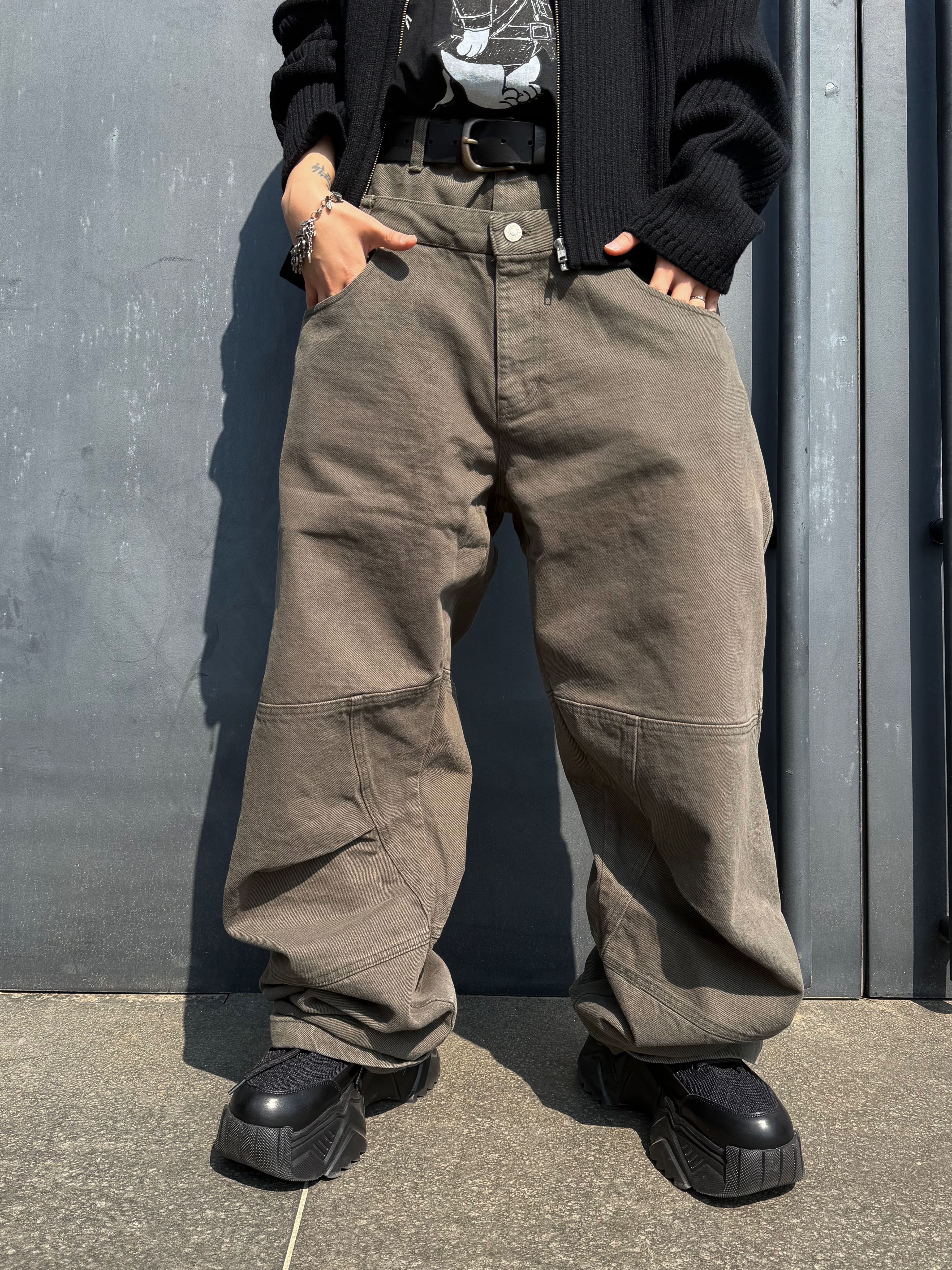 Farfromwhat Far High Neck Rib Knit Zip-Up_Black, Farfromwhat Far Double Waist Pants 착용 스타일 - 6