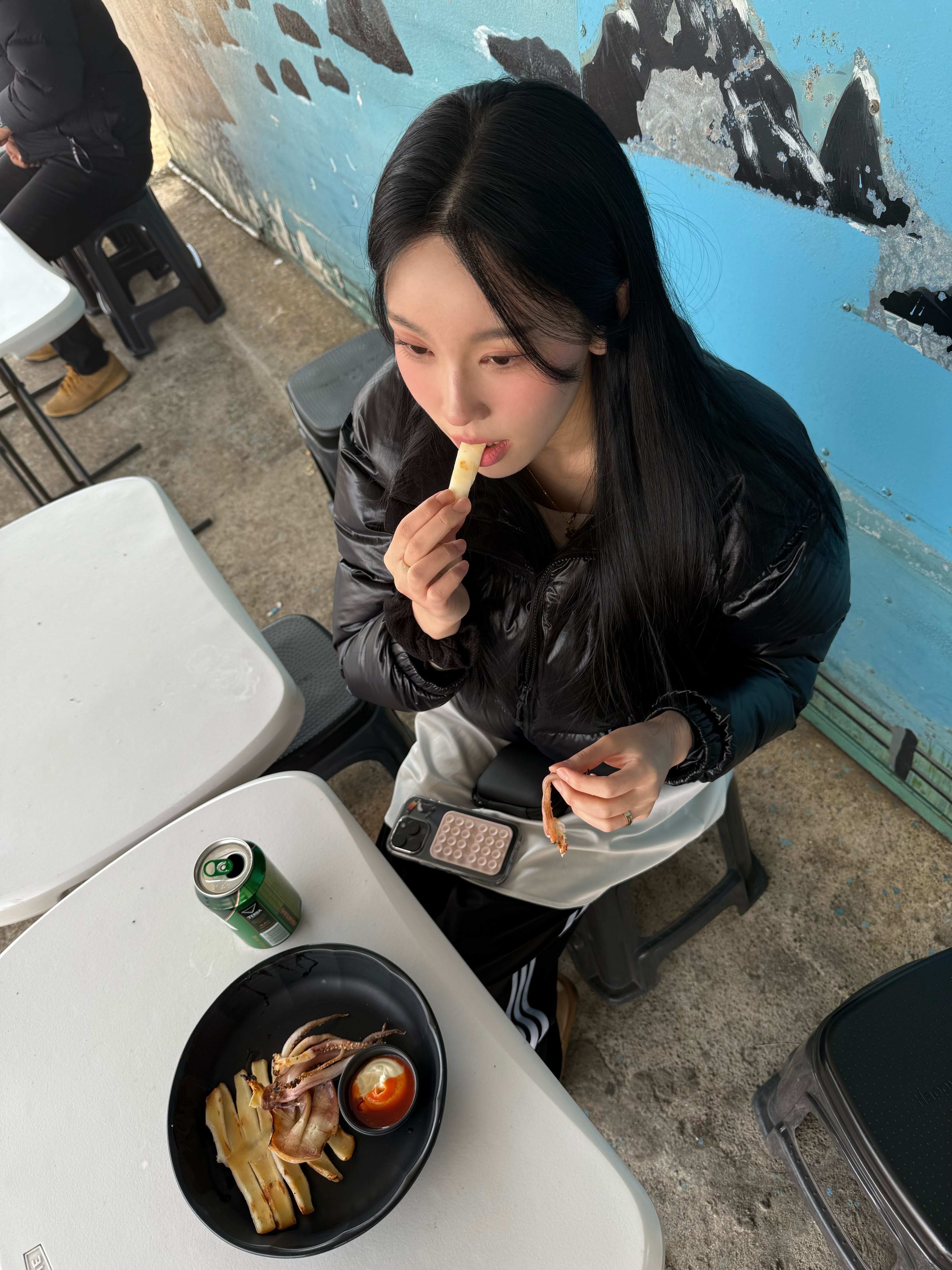 (W) The North Face White Label Neo Puffy Down Jacket Black, Octo Buddy Sticky Tripod Chalk Pink 착용 스타일