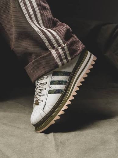 Adidas x BAPE x Edison Chen Clot Superstar Off White Branch 착용 스타일 - 2