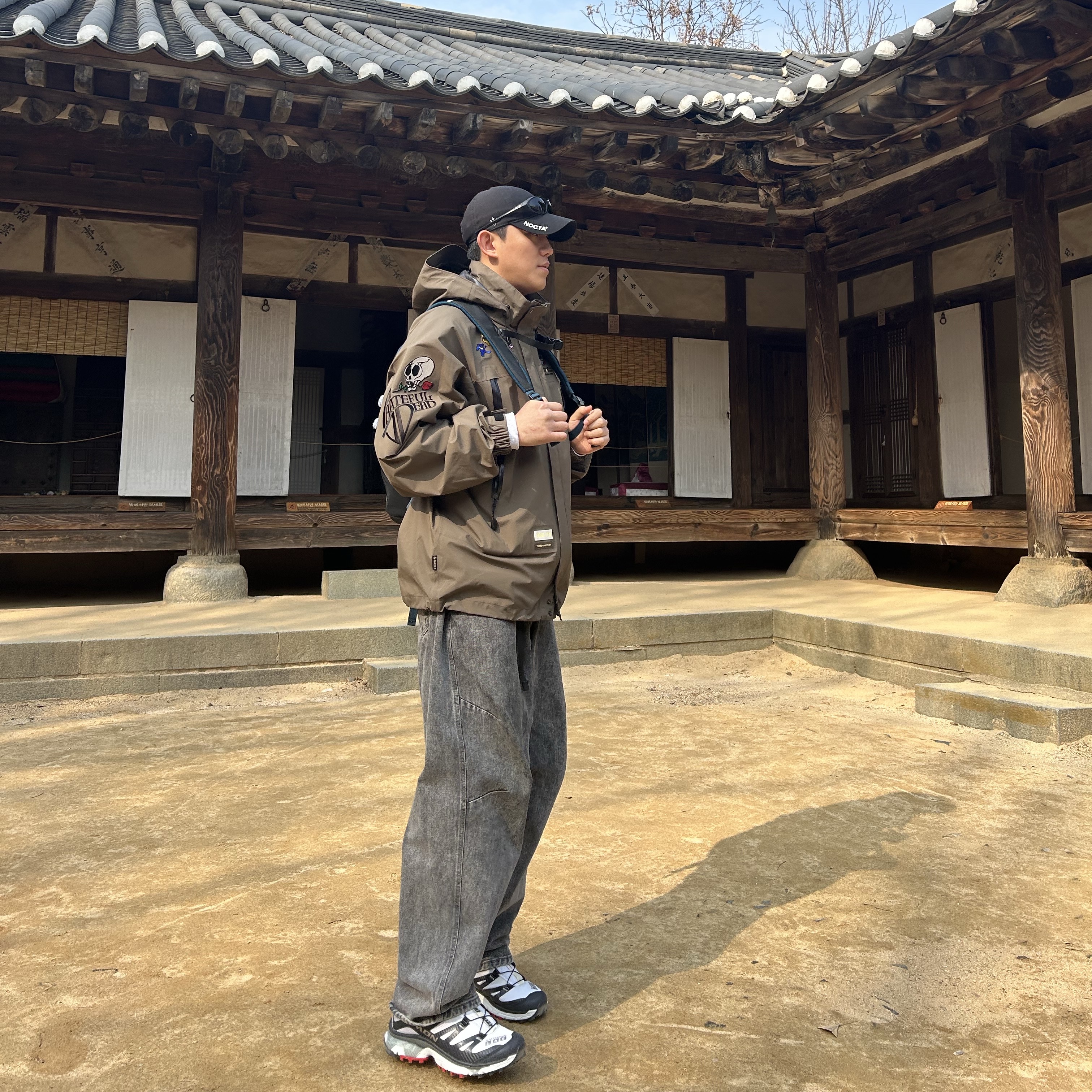 Thisisneverthat x GD Gore-Tex Windstopper 3L Iconography Jacket Mud, IAB Studio x Stranger Things HFC Crewneck Gray 착용 스타일 - 4