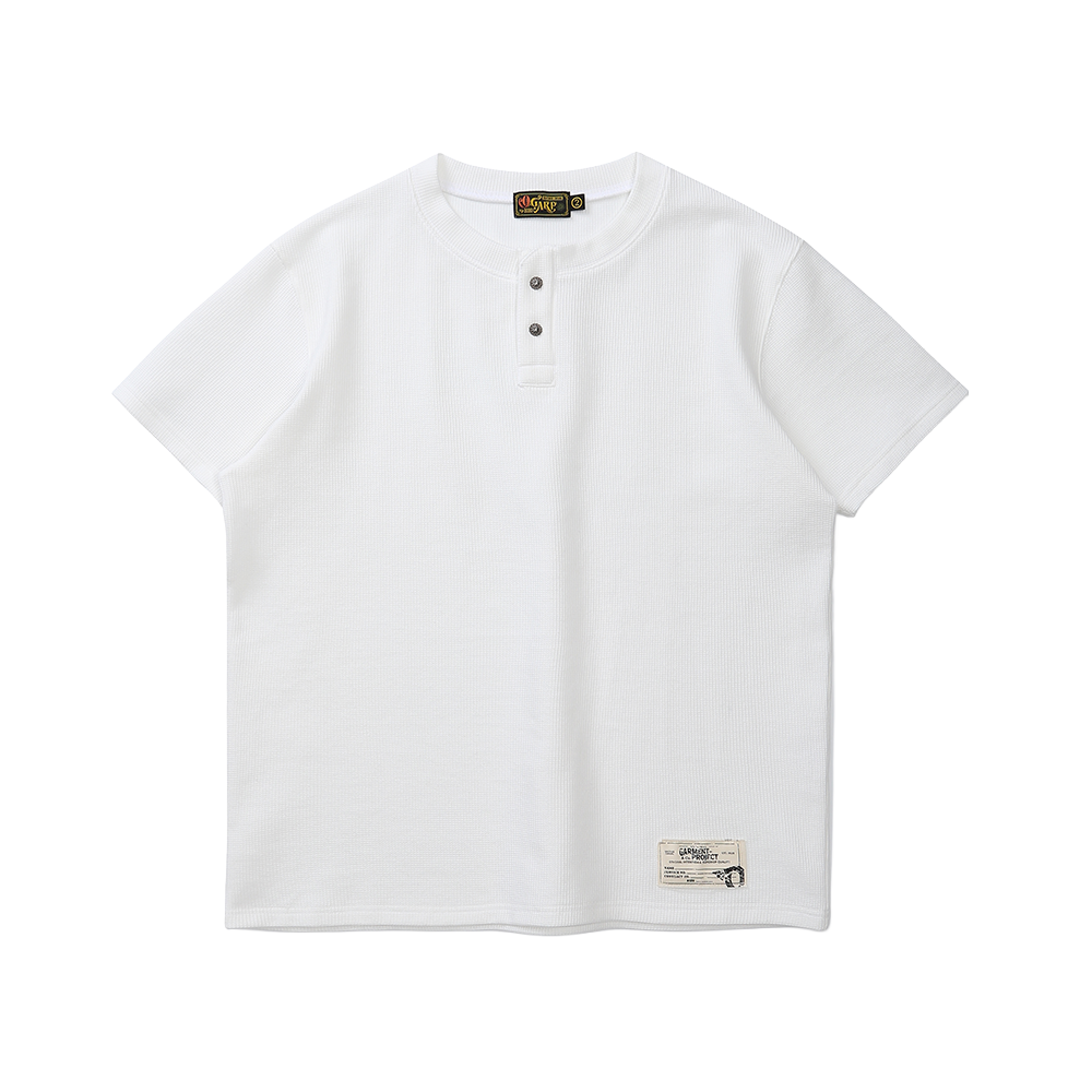 오가프 와플 헨리넥 티 화이트(Ogarp Waffle Henley Neck Tee White)